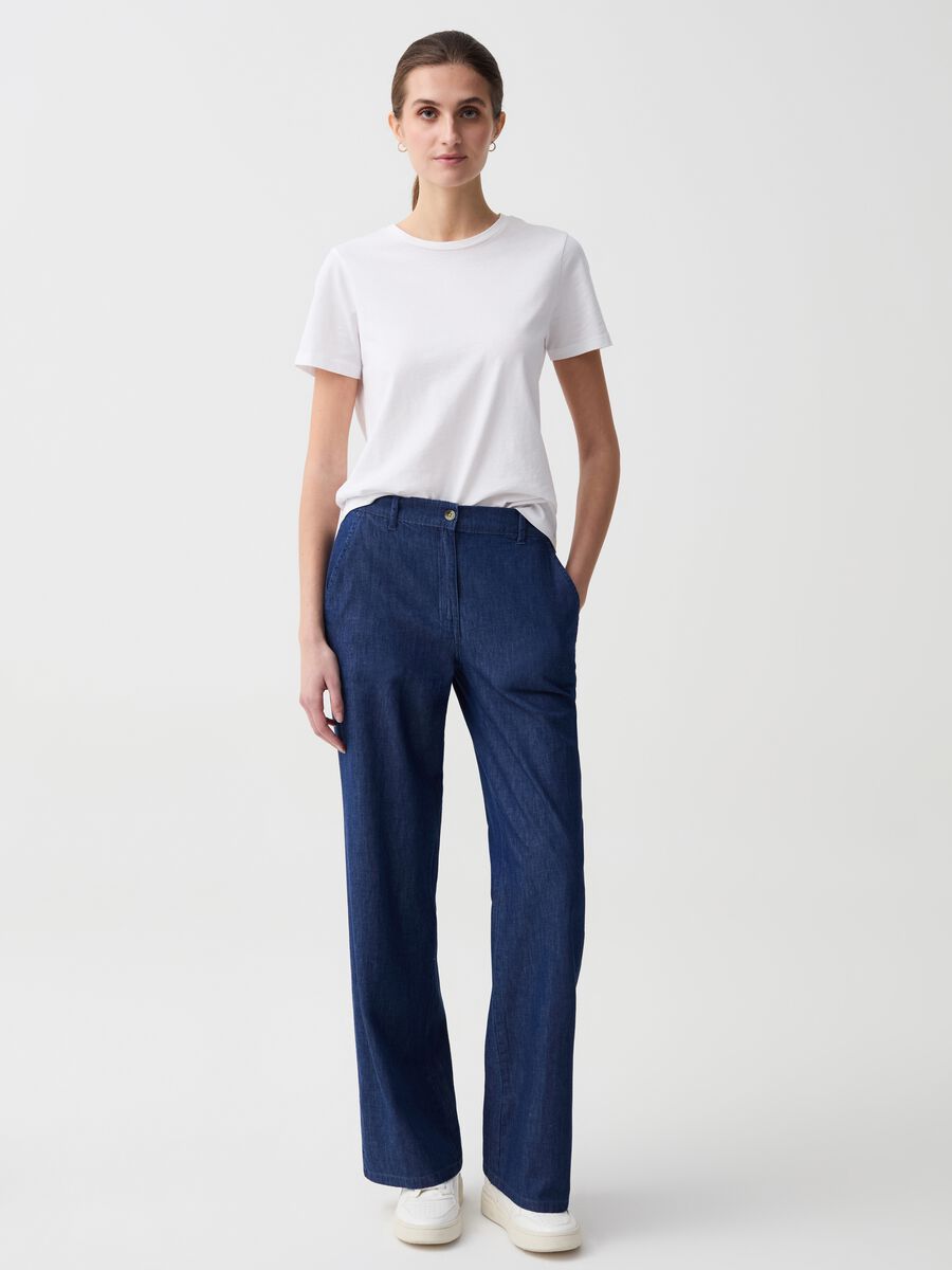Flare-fit jeans in fluid fabric_0