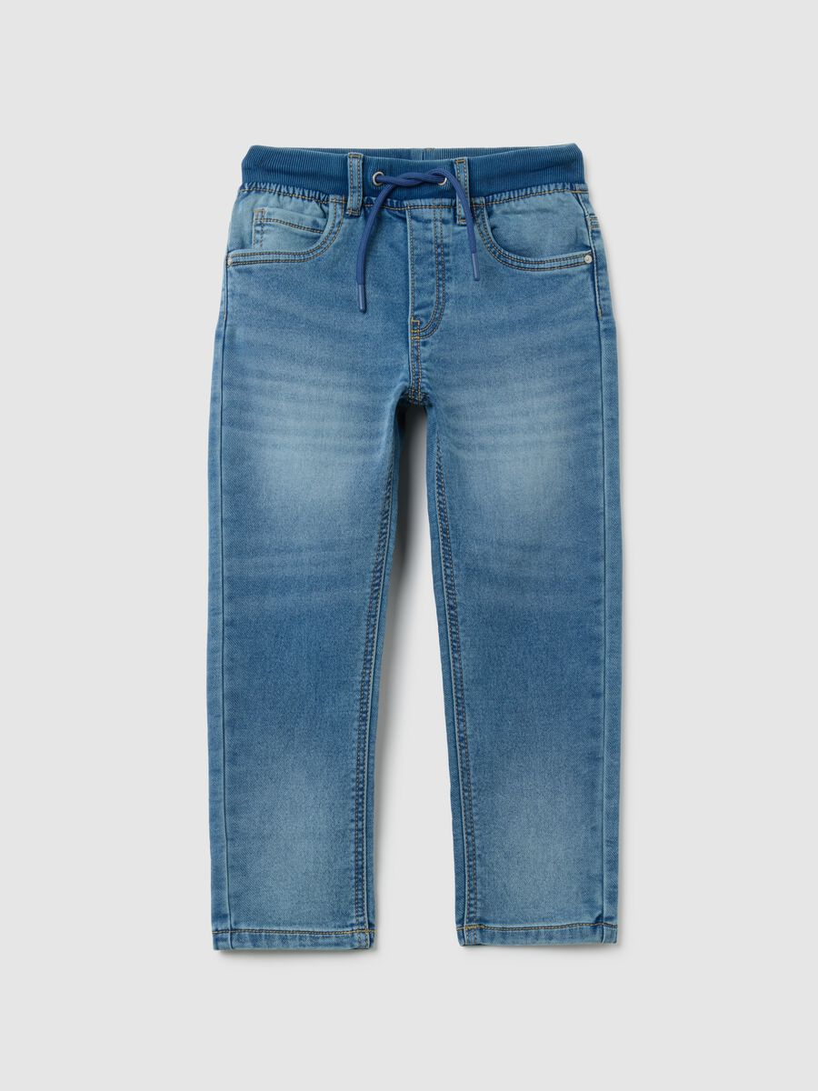 Jeans da bambino in misto cotone blu elasticizzato_0