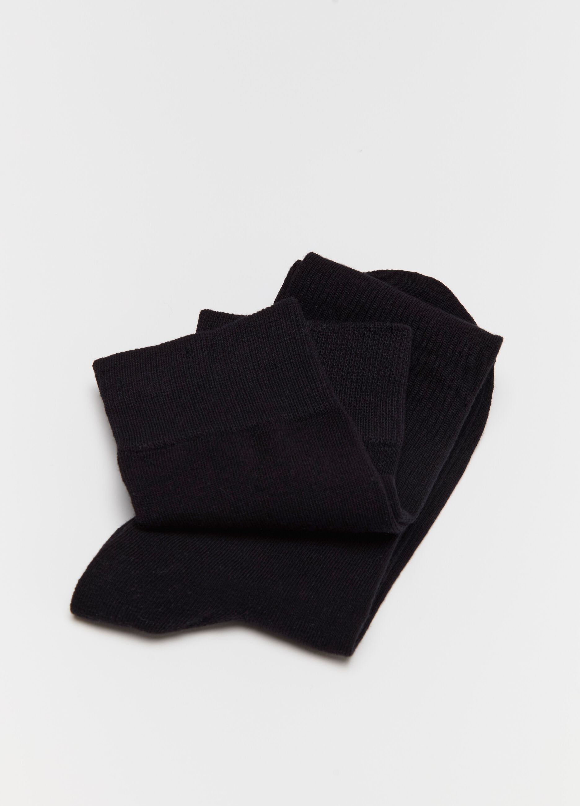 Three-pair pack long stretch socks