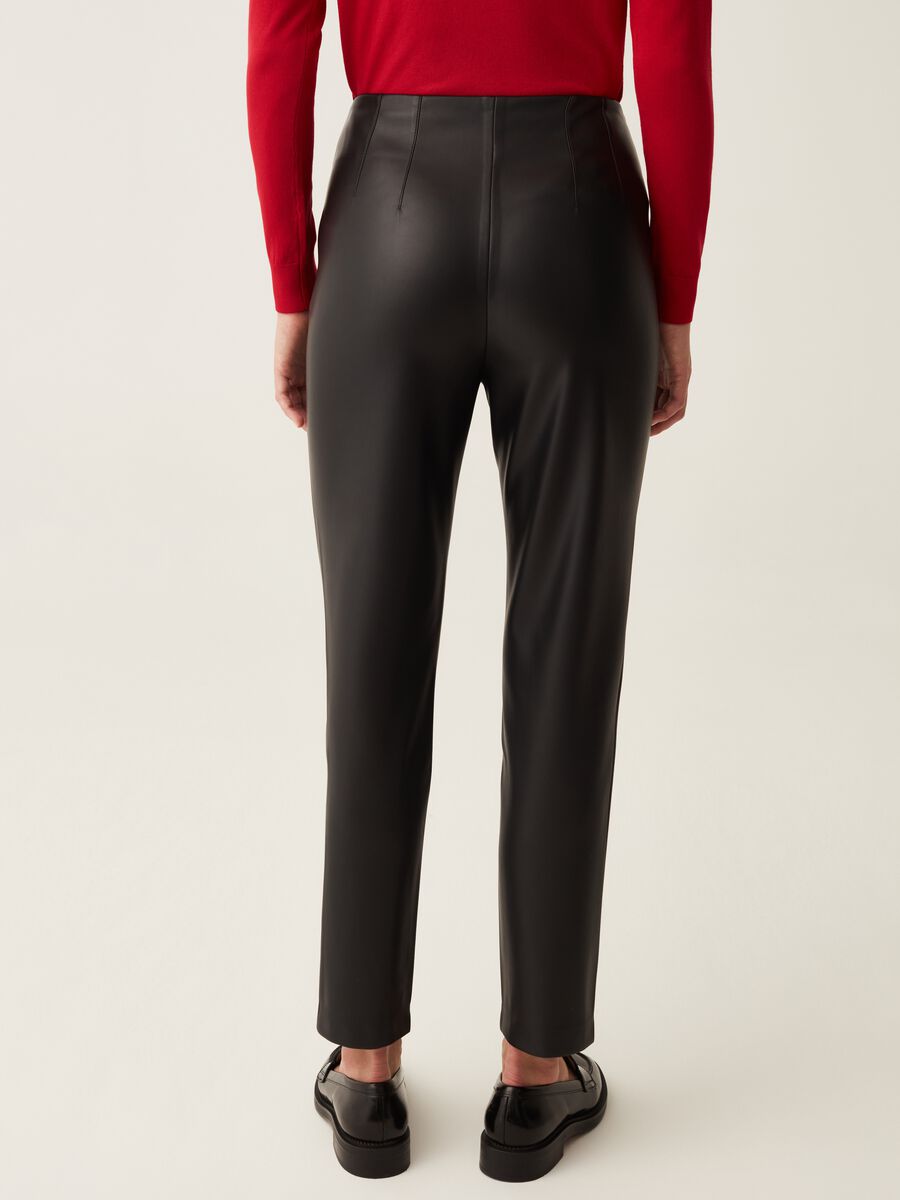 Shiny-effect cigarette trousers_2