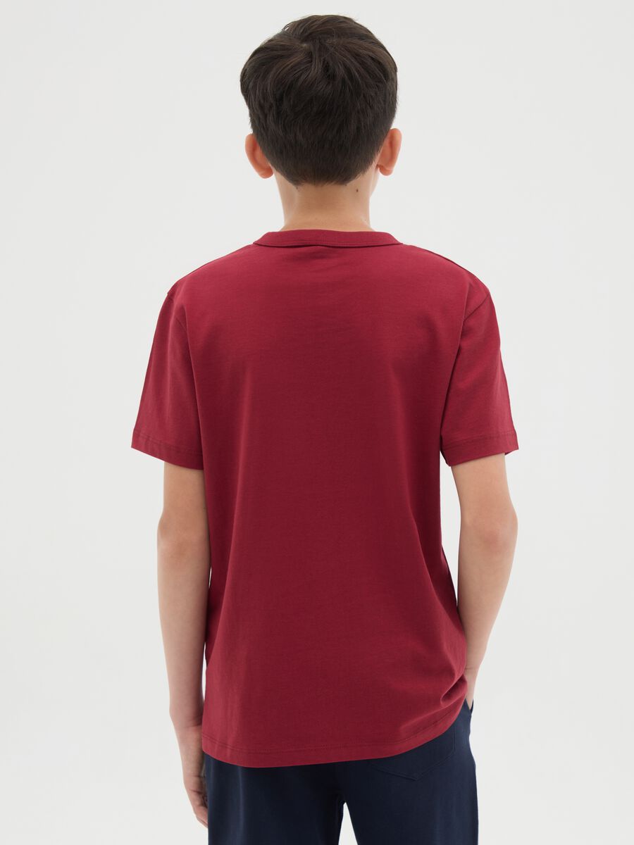 Essential red T-shirt in organic cotton_2