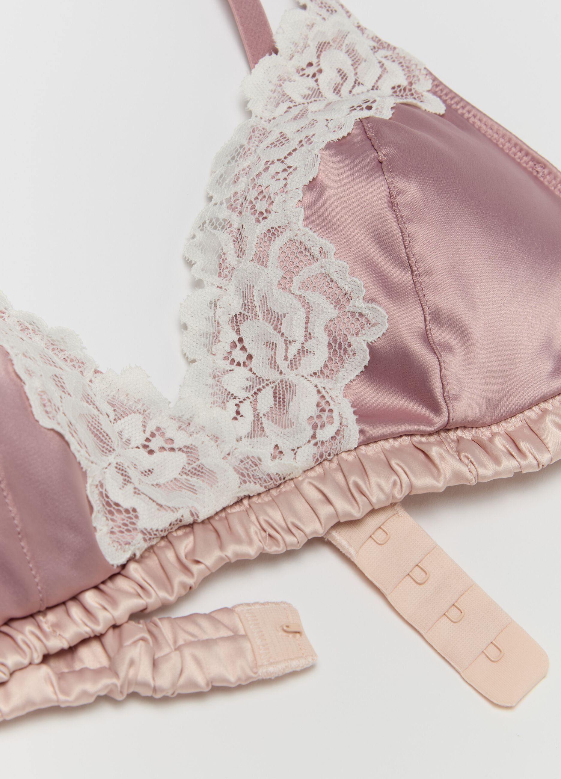 Melissa Triangle bra in satin with lace trim