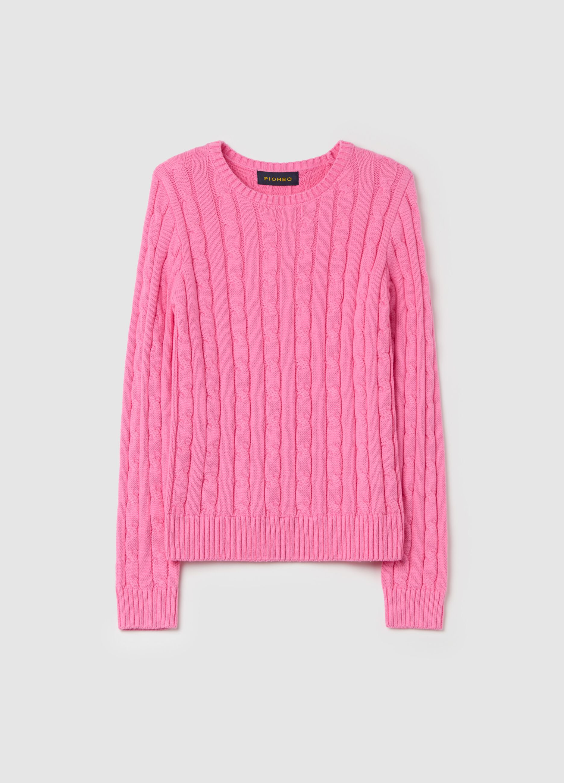 Ribbed pullover with cable-knit design