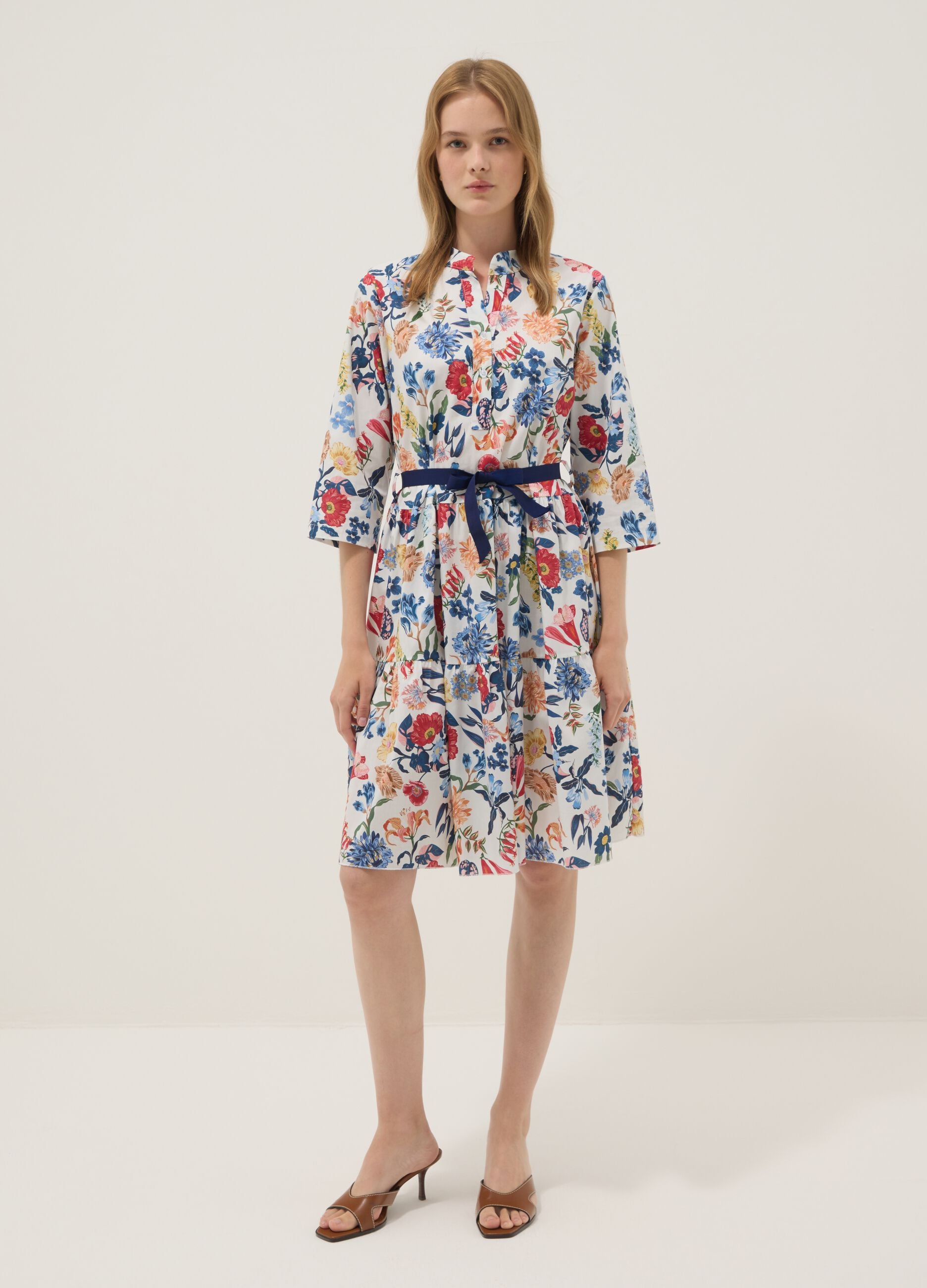 White midi dress in stretch cotton with floral print
