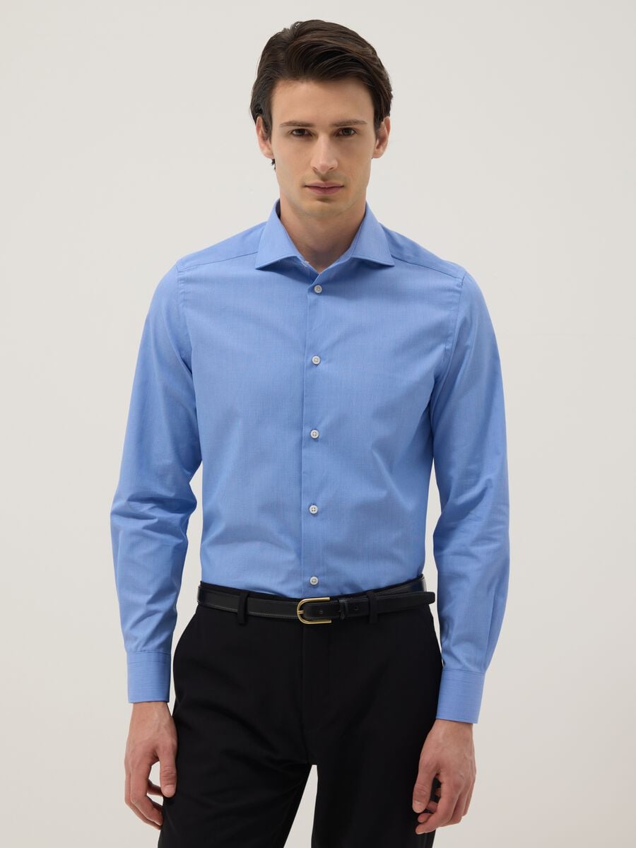 Camicia azzurra in misto cotone slim fit con collo francese_0