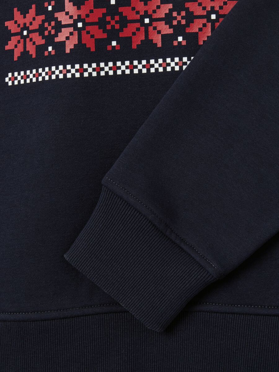Sweatshirt with round neck and Christmas print_5