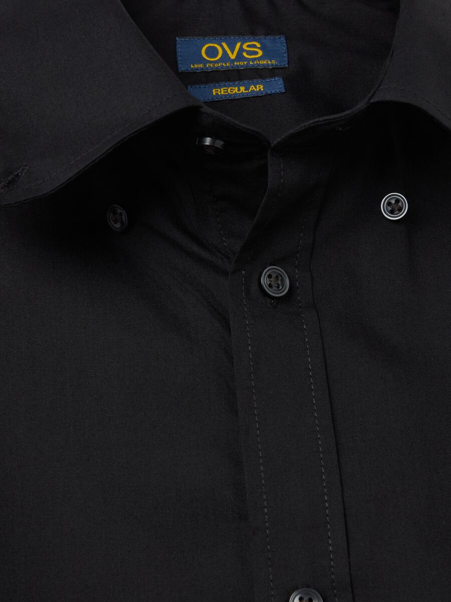 Regular-fit easy-iron shirt with button-down collar_5