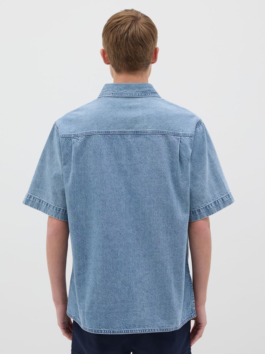 Short-sleeved denim shirt_2