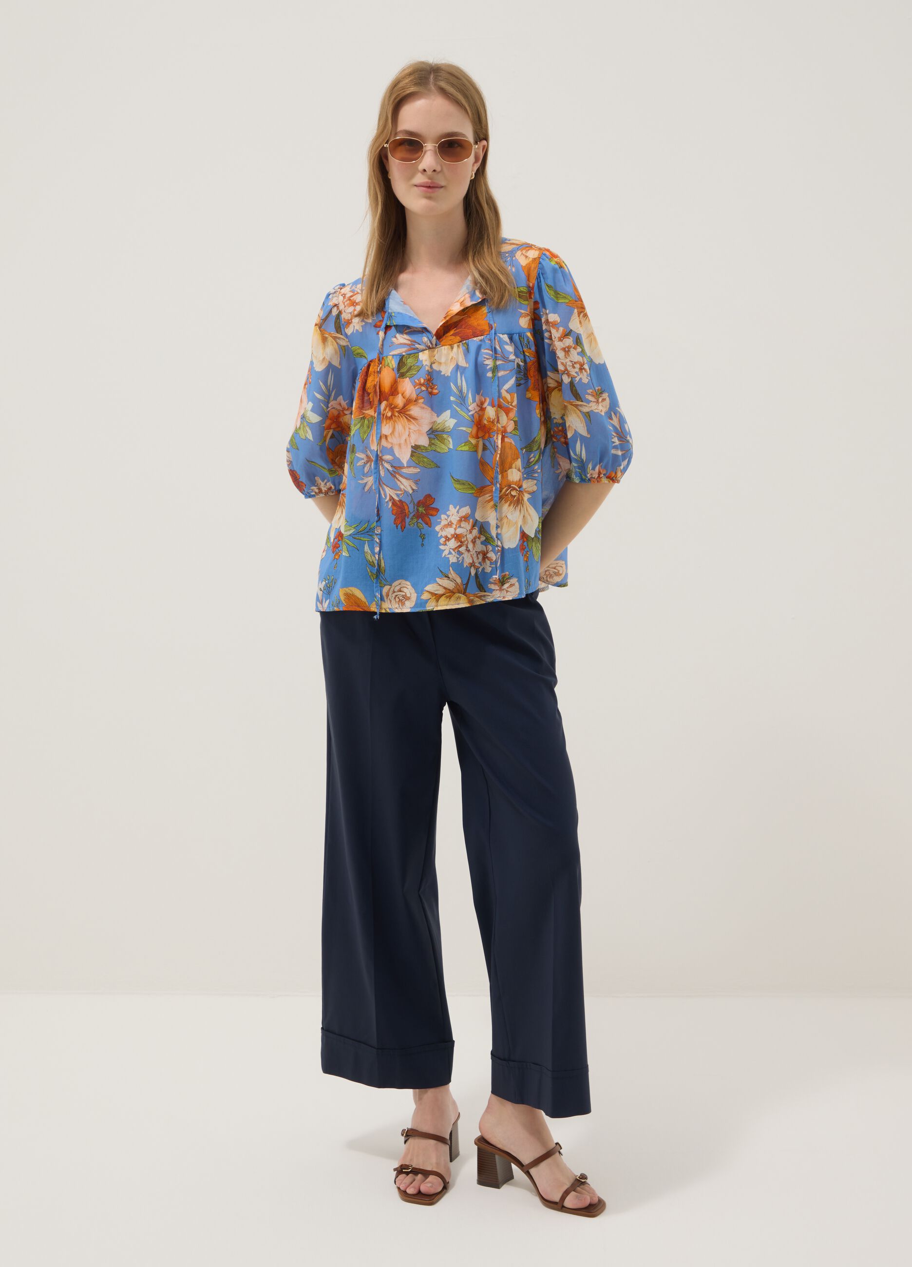 Blue floral blouse in pure cotton