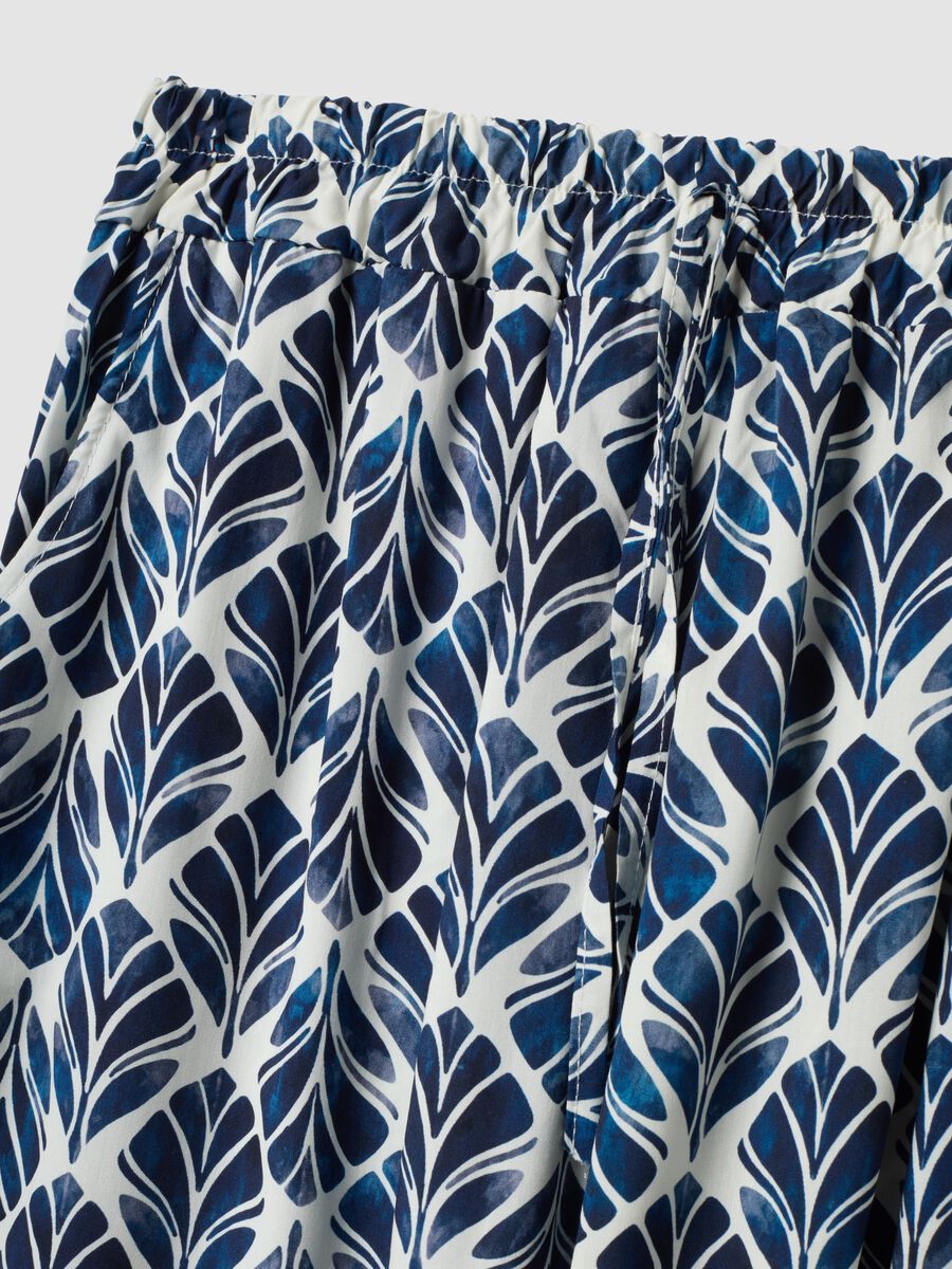Blue pure viscose wide-leg patterned trousers, regular fit_5