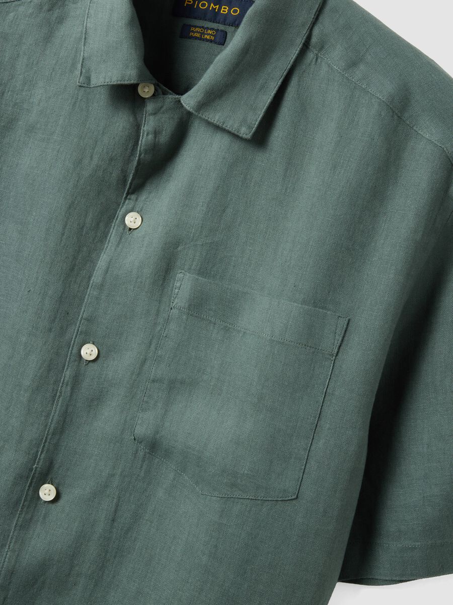 Camicia verde con collo bowling in puro lino regular fit_5