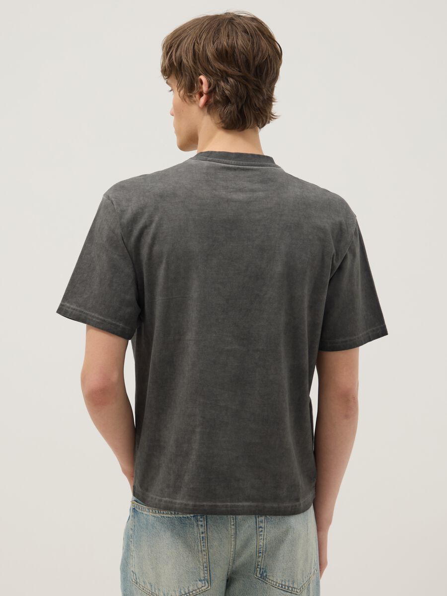 Grey pure cotton regular fit T-shirt with pocket_2
