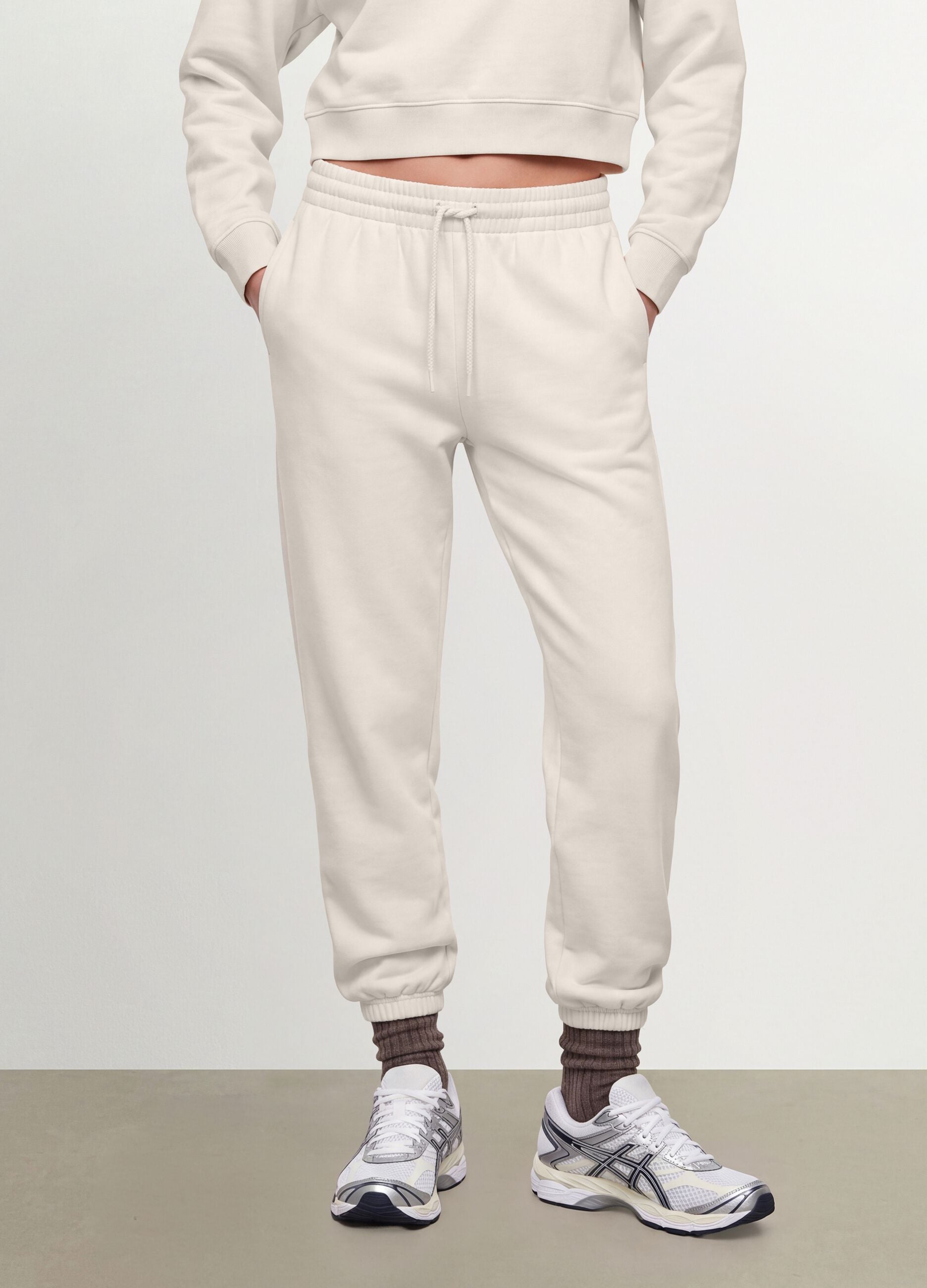 White cotton-blend joggers with elasticated waistband, regular fit