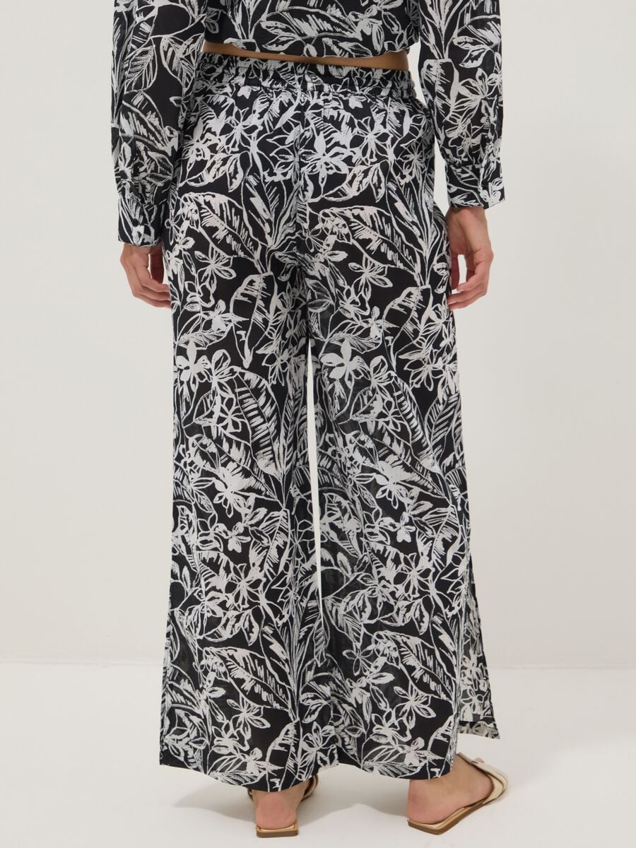 Multicoloured pure cotton long trousers with floral print_2