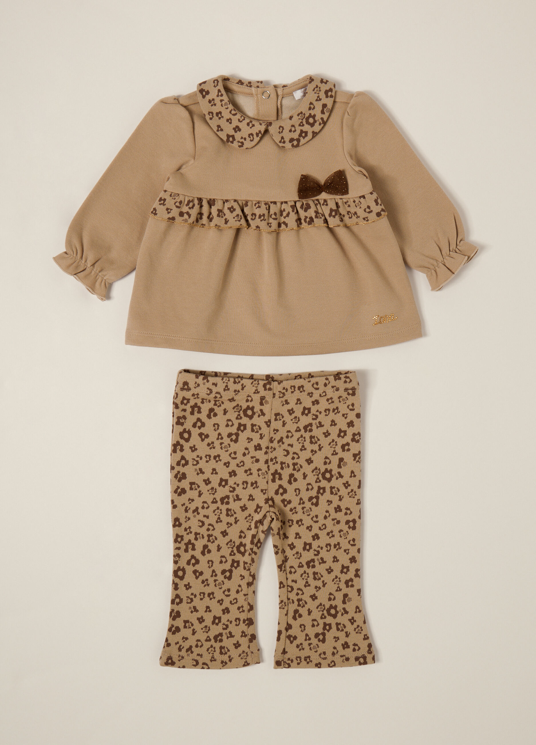 Brown newborn set with animal print