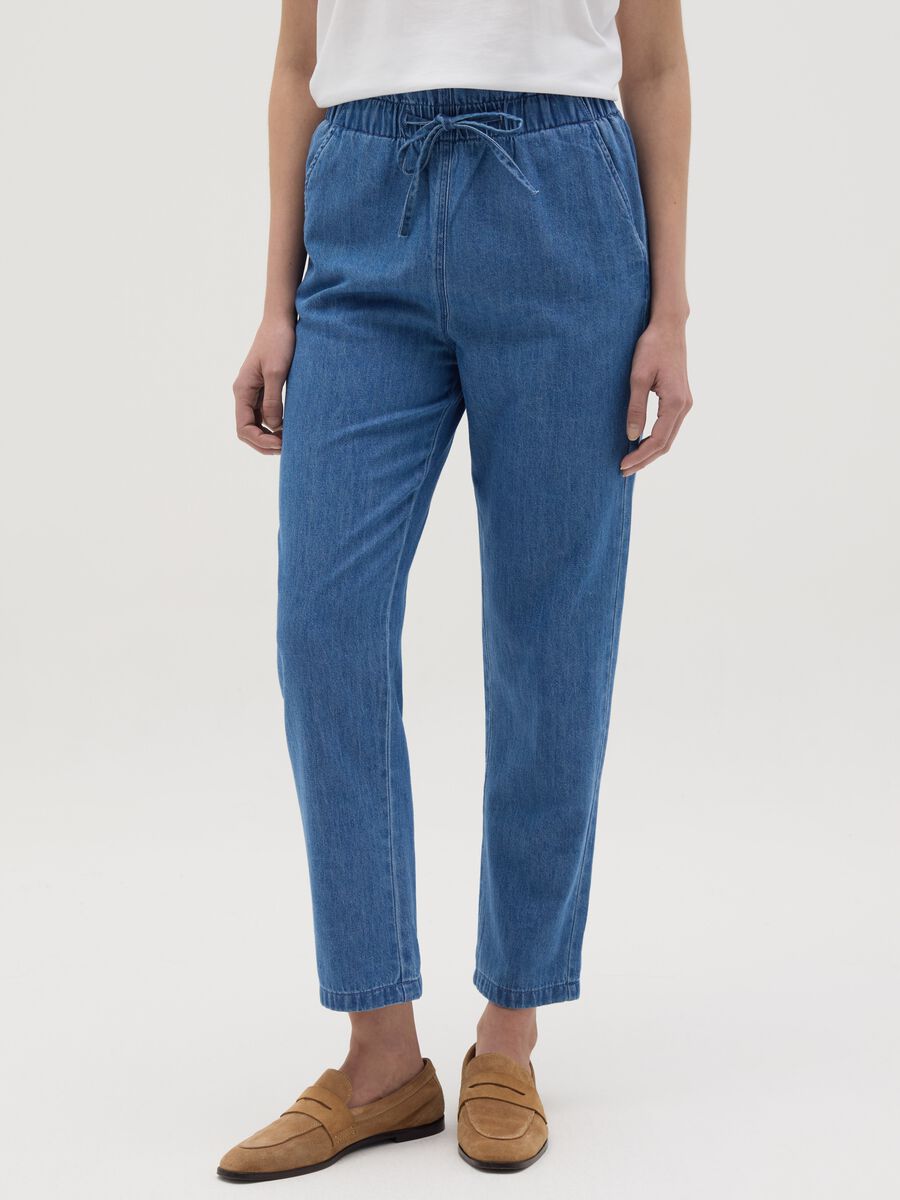 Cropped joggers in denim with drawstring_1