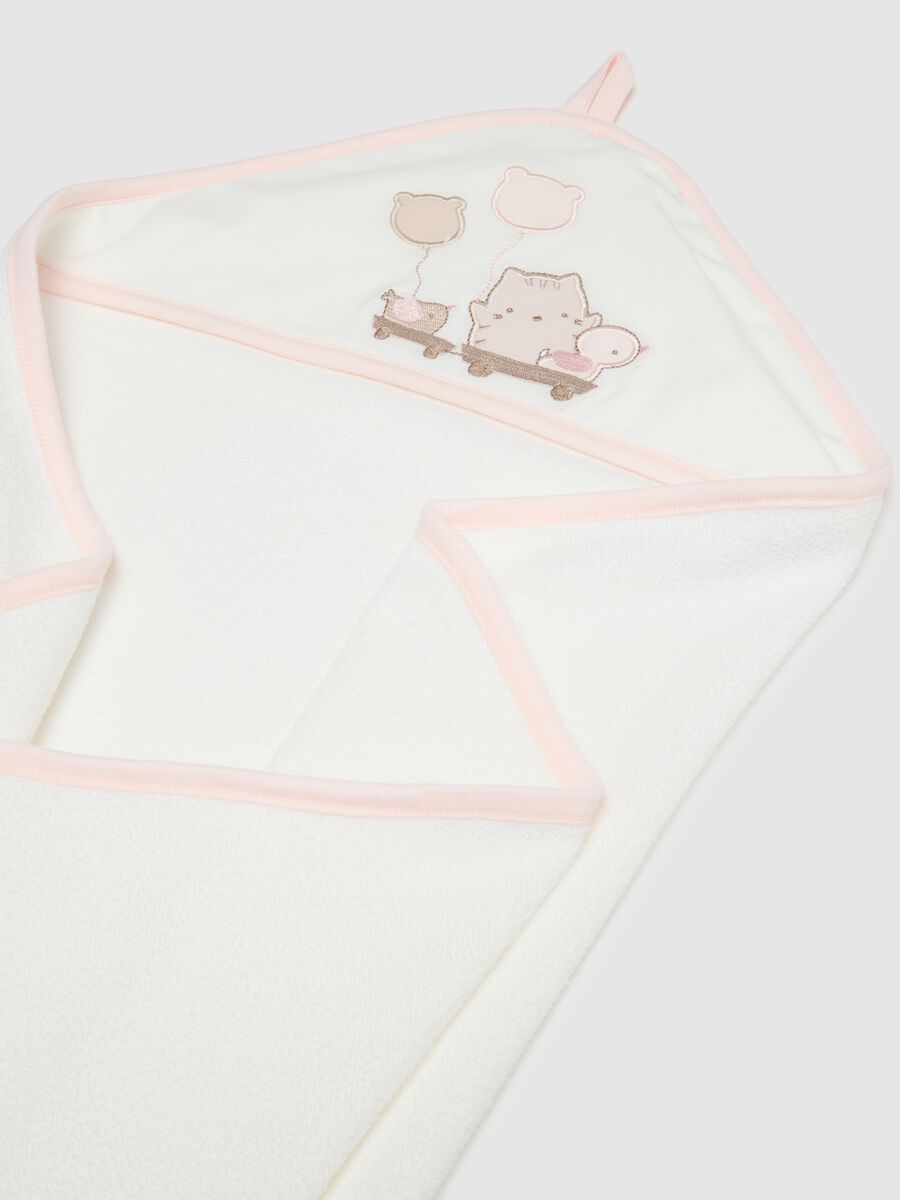 White cotton blend bathrobe with hood and embroidery_2