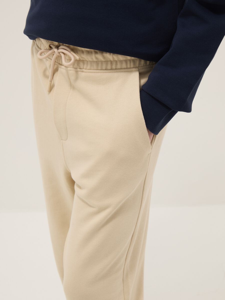 Pantaloni jogger beige da ragazzo in puro cotone organico regular fit_3