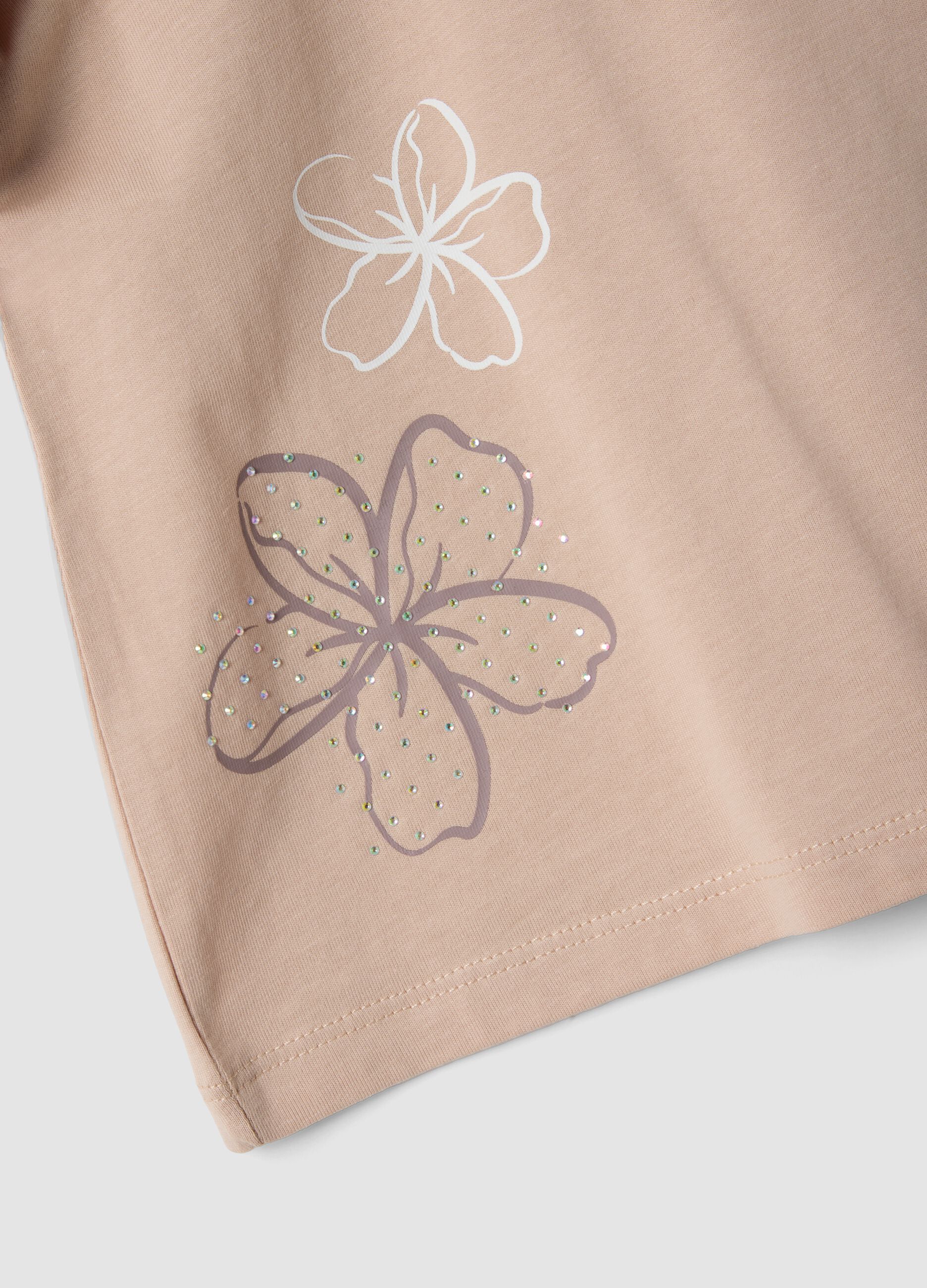 Girls&rsquo; beige pure cotton T-shirt with ruffles and rhinestones