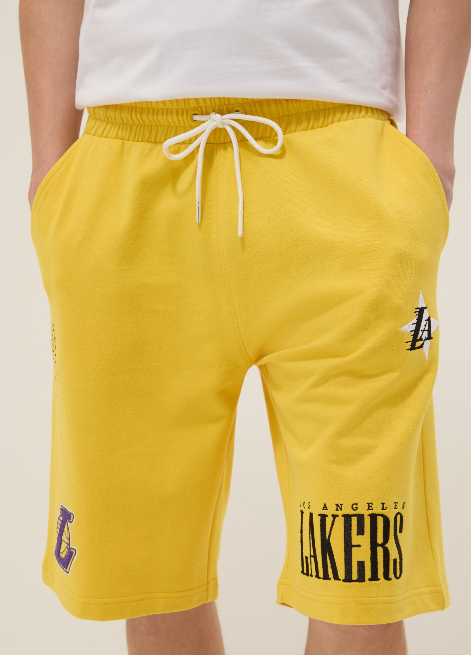 Shorts sportivi gialli in misto cotone  con logo Lakers
