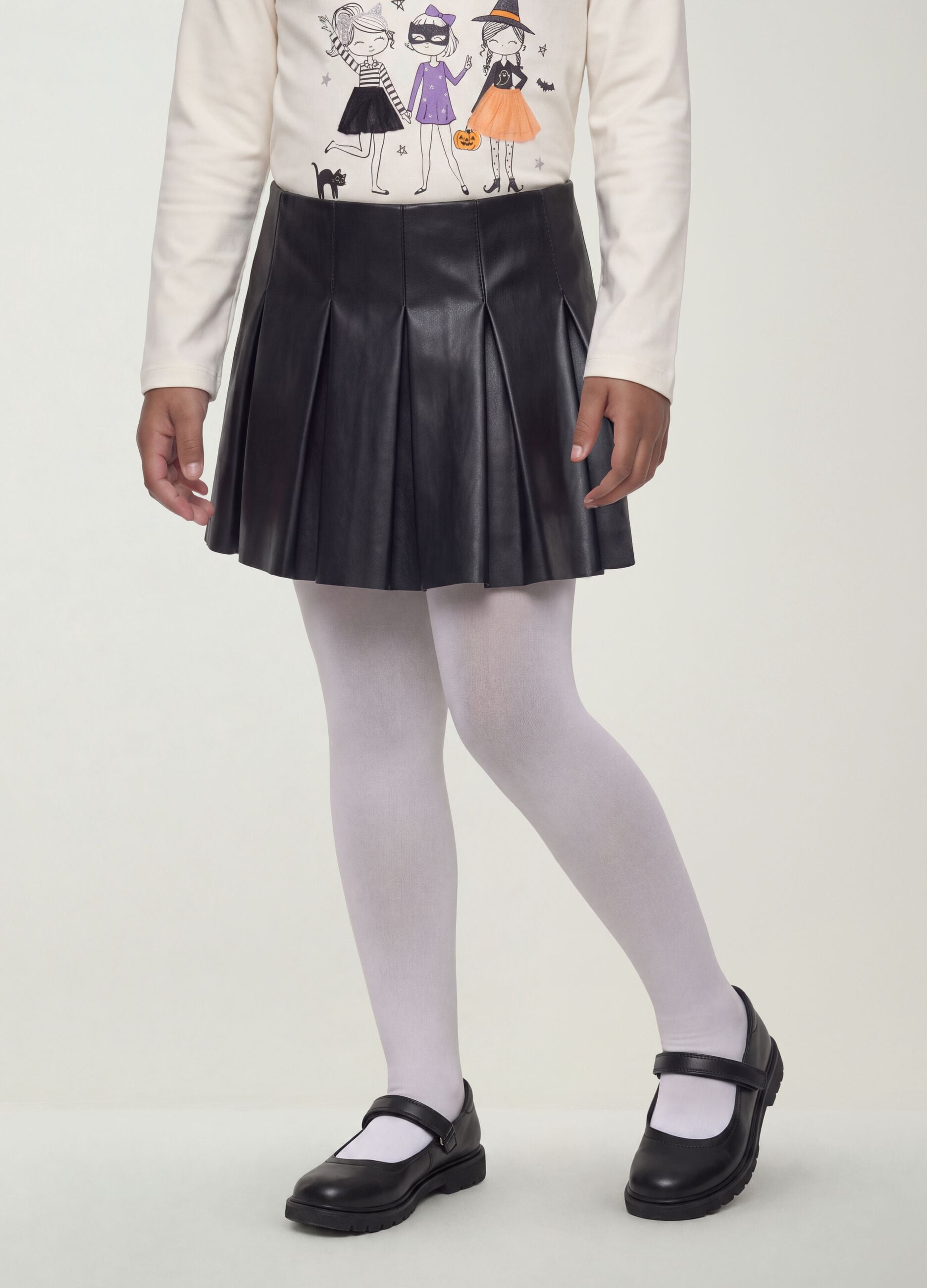 Shorts neri con pieghe