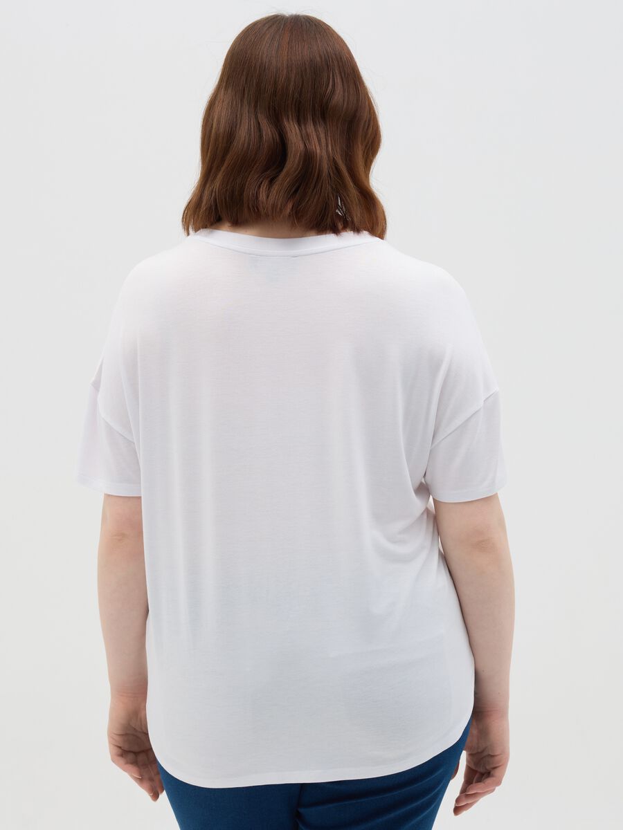 Curvy white regular-fit T-shirt in stretch viscose_2