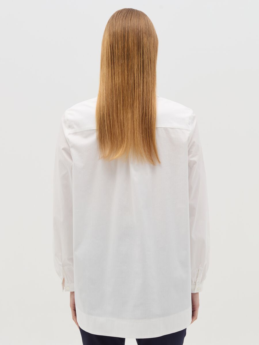 Maternity shirt with granddad neckline_3