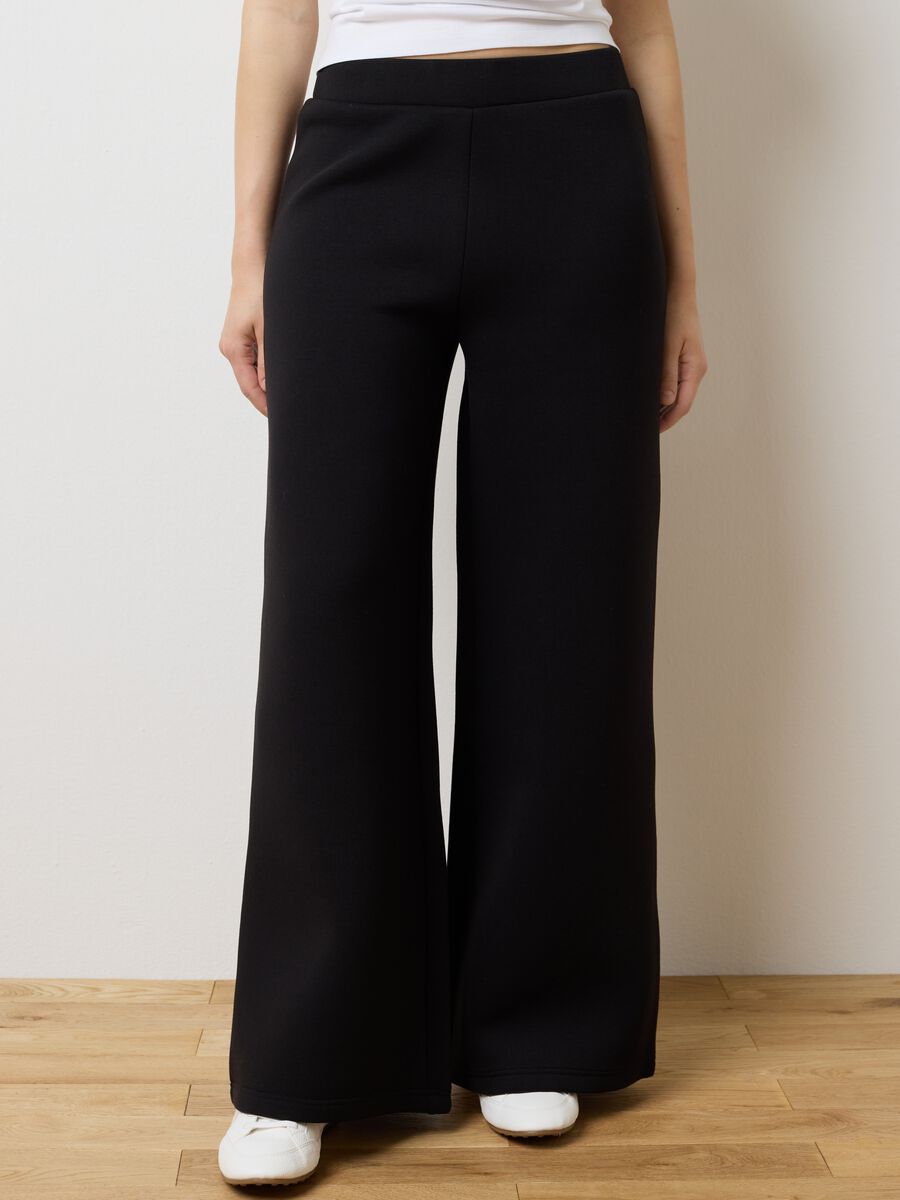 Pantaloni neri a palazzo_1