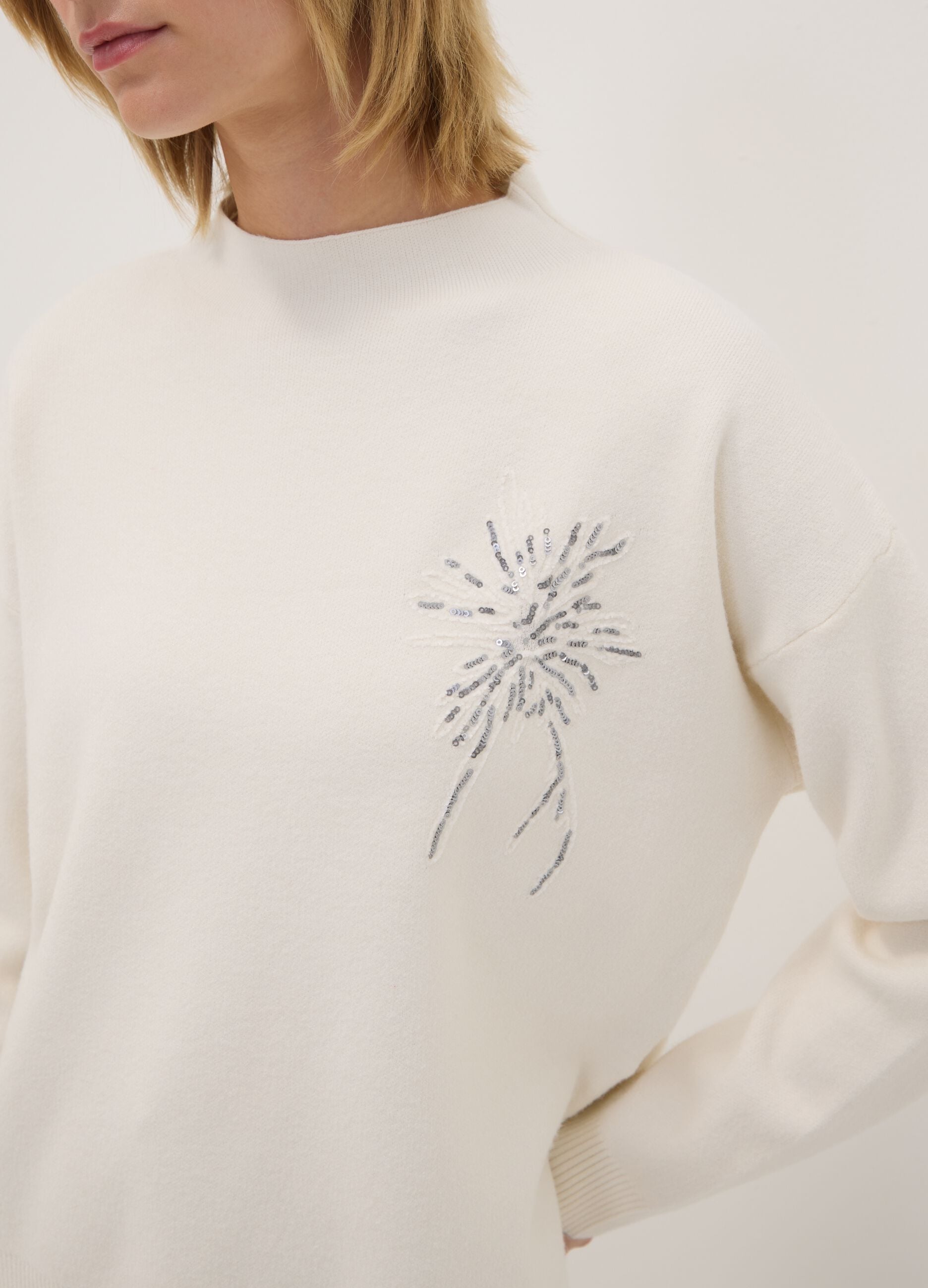 Sand viscose-blend jumper with sequin embroidery, regular fit