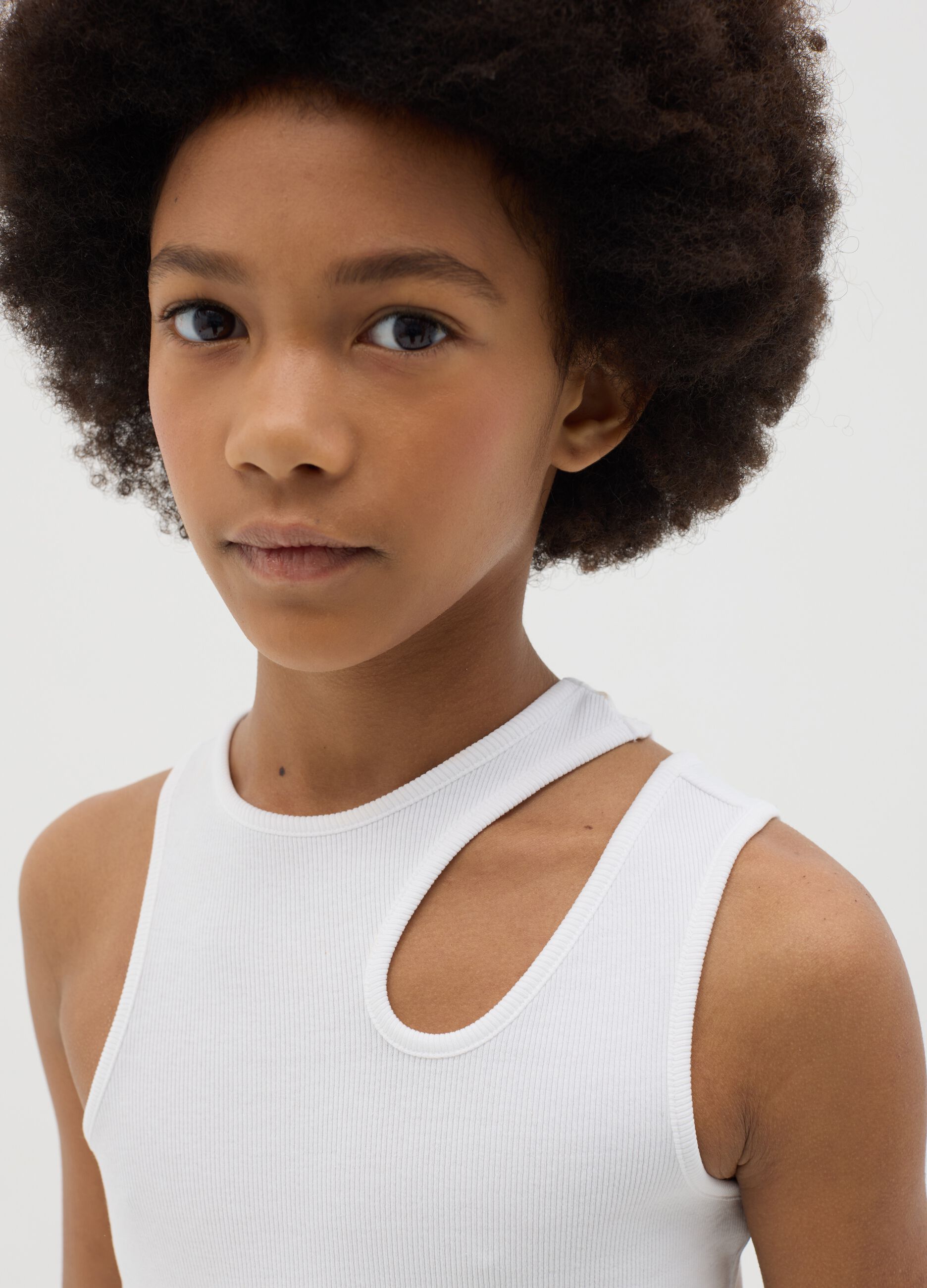 Ribbed white tank top with cut-out detail