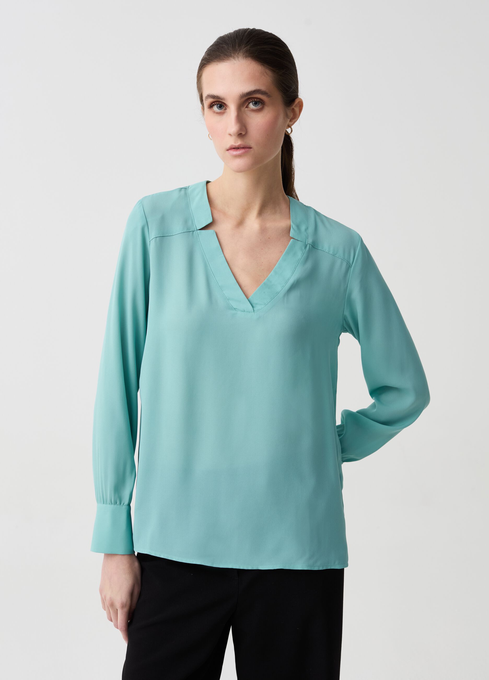 Blouse with V neck and splits