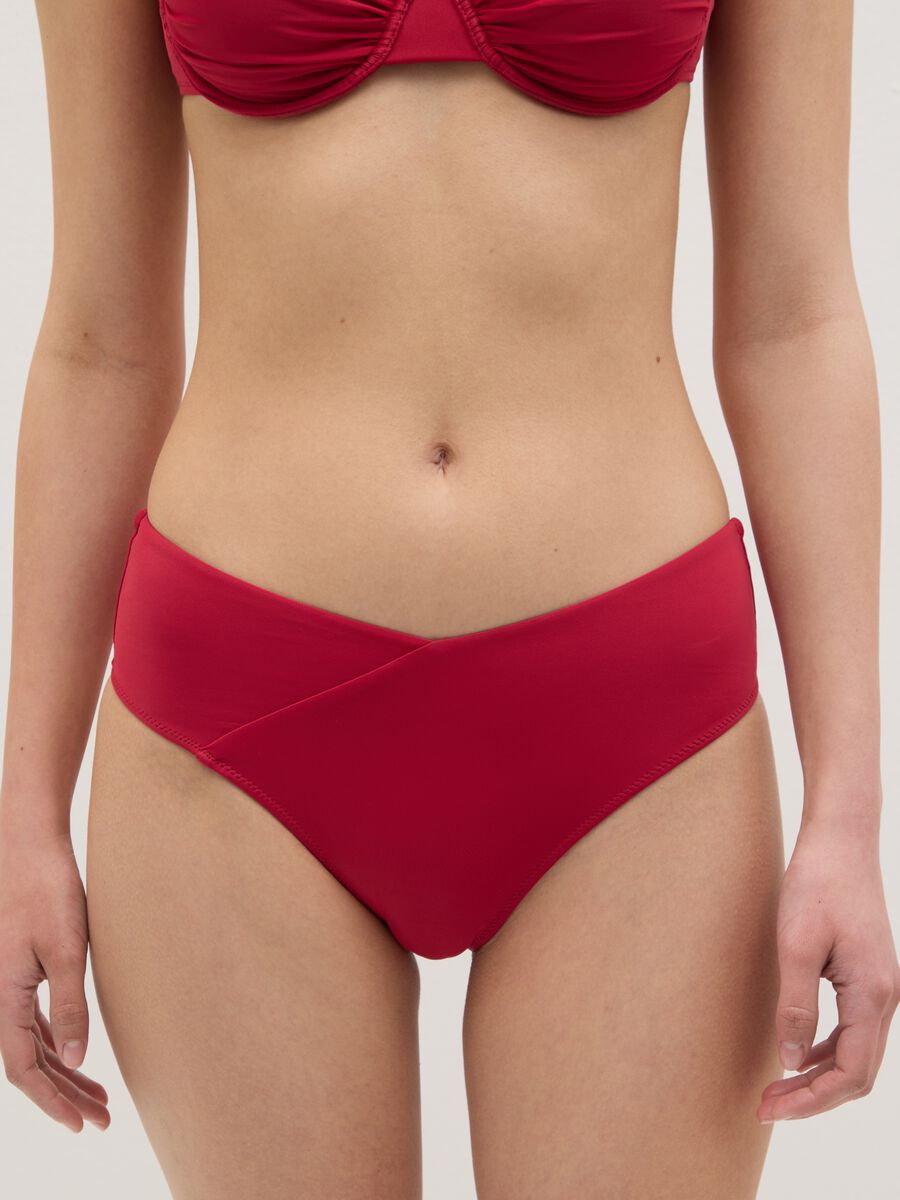 Women’s high-rise briefs in red stretch fabric._2