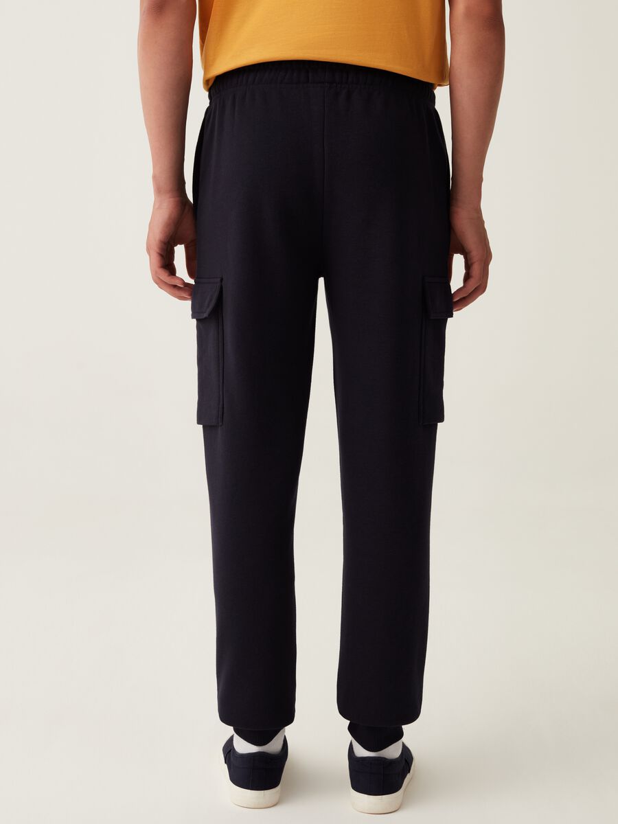Joggers cargo in felpa con coulisse_2