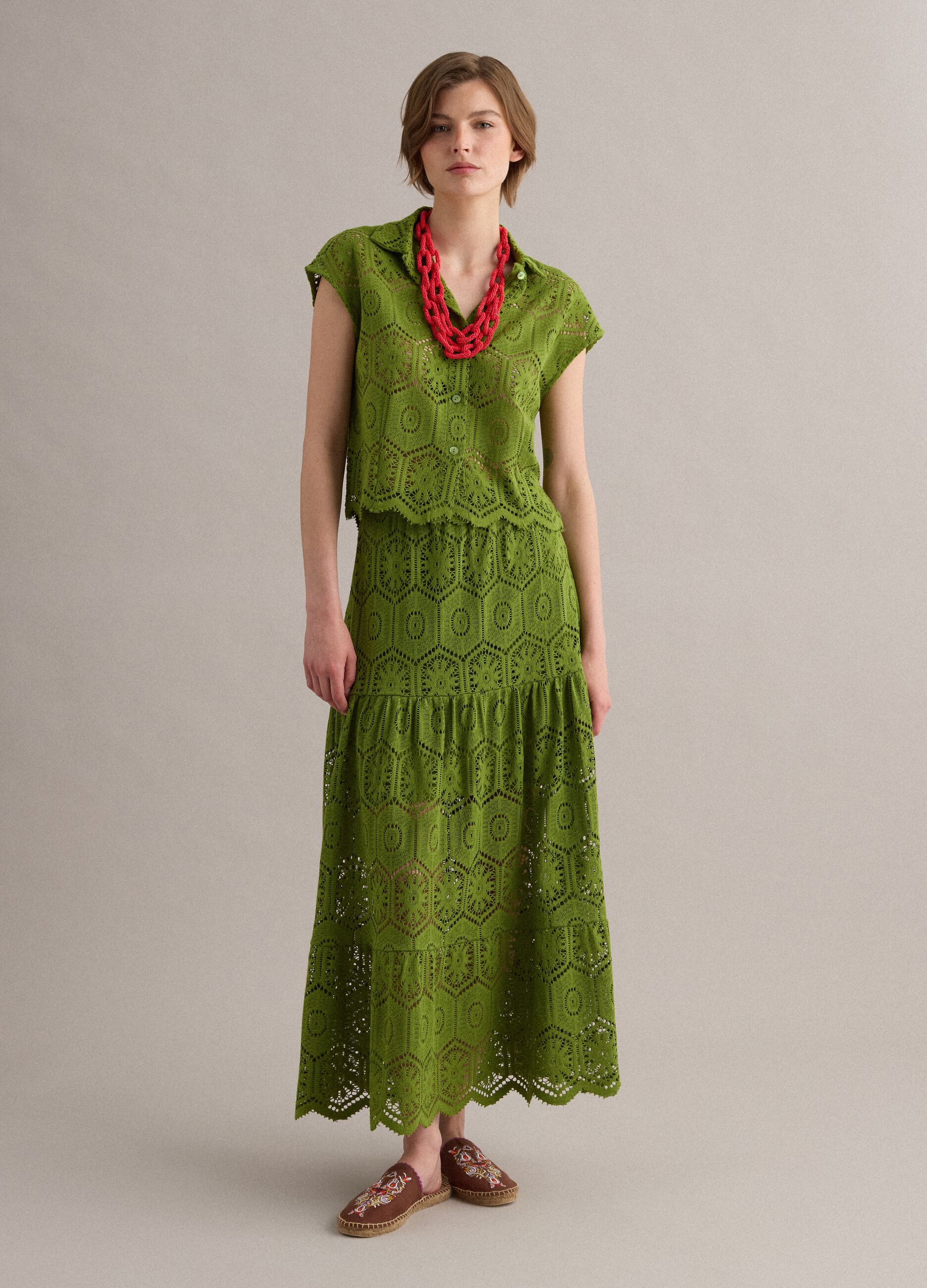 Green crochet polo shirt with classic collar, regular fit