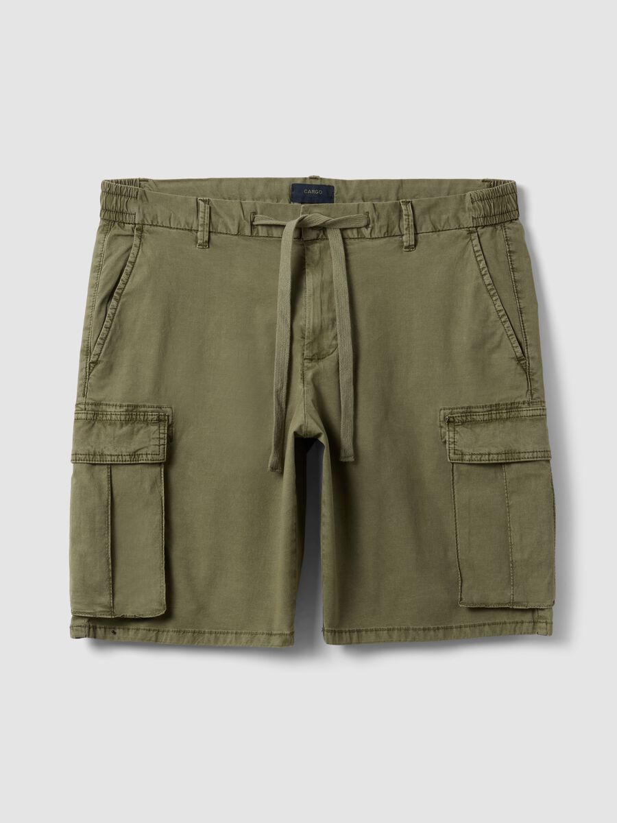 Green stretch cotton cargo Bermuda shorts_4