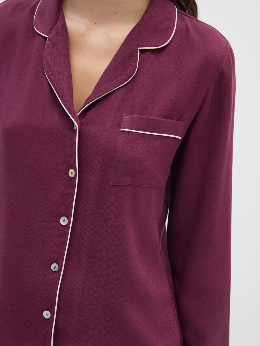 Camicia da pigiama viola chiusura a bottoni_3