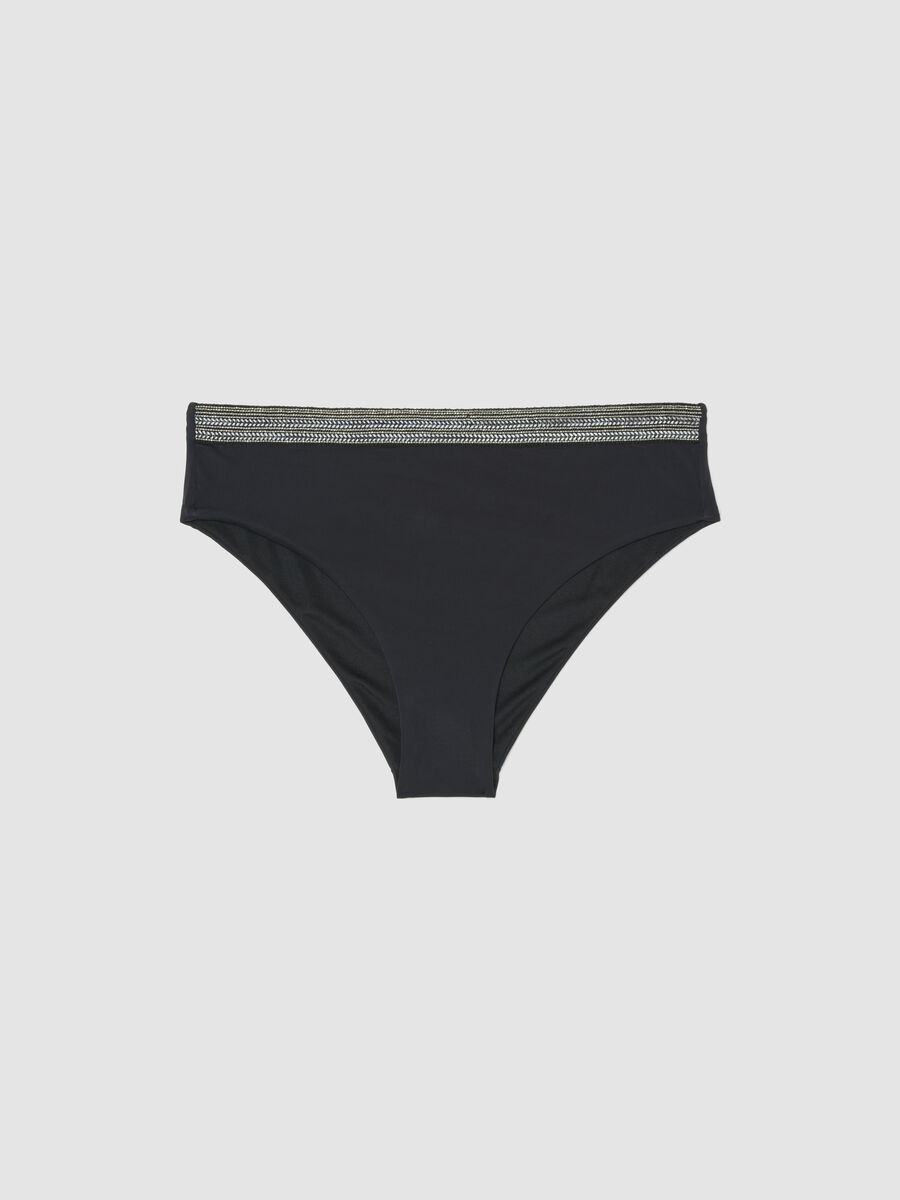 Slip da mare in tessuto elasticizzato nero con ricami_4