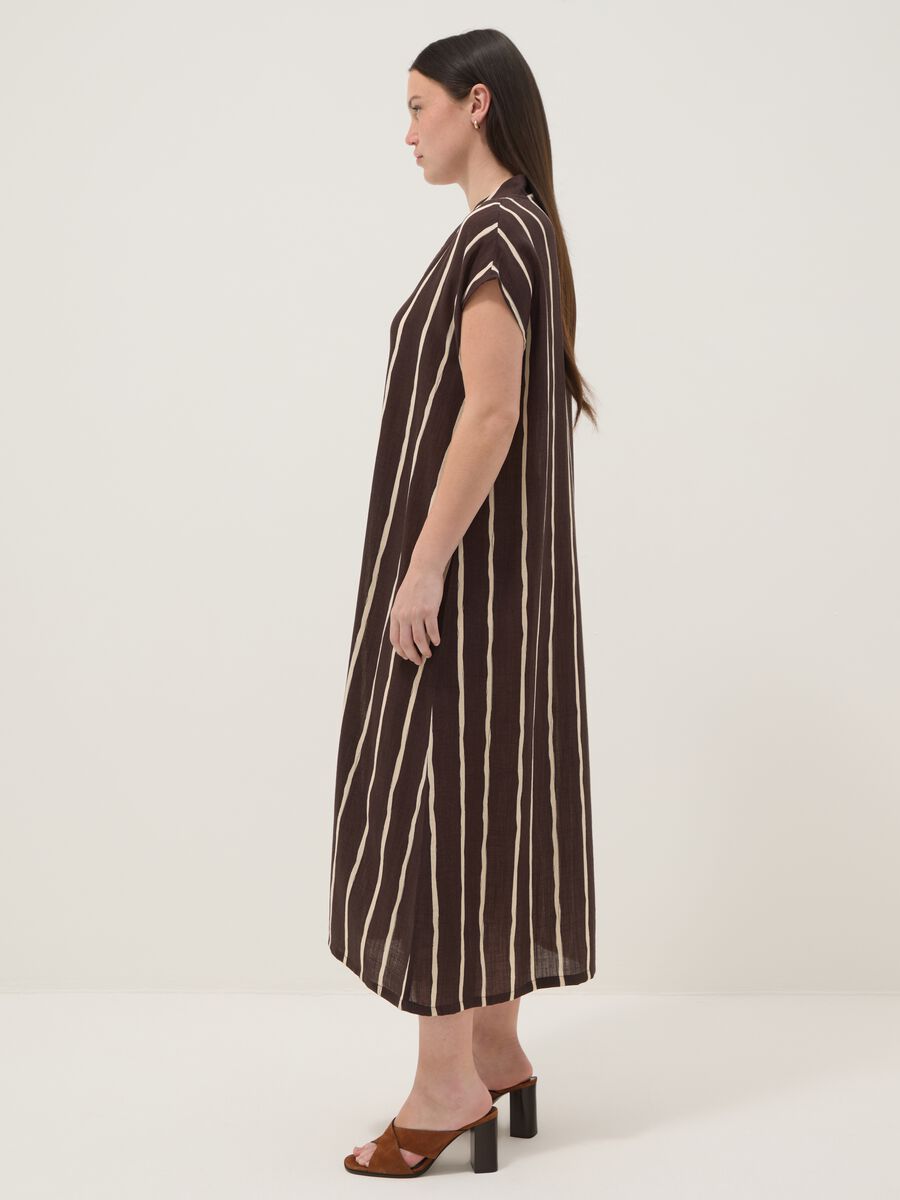 Abito midi marrone in misto viscosa a righe_2