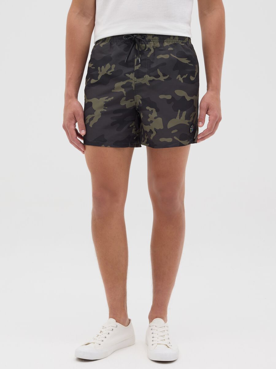 Men's multicolor regular fit swim trunks_1