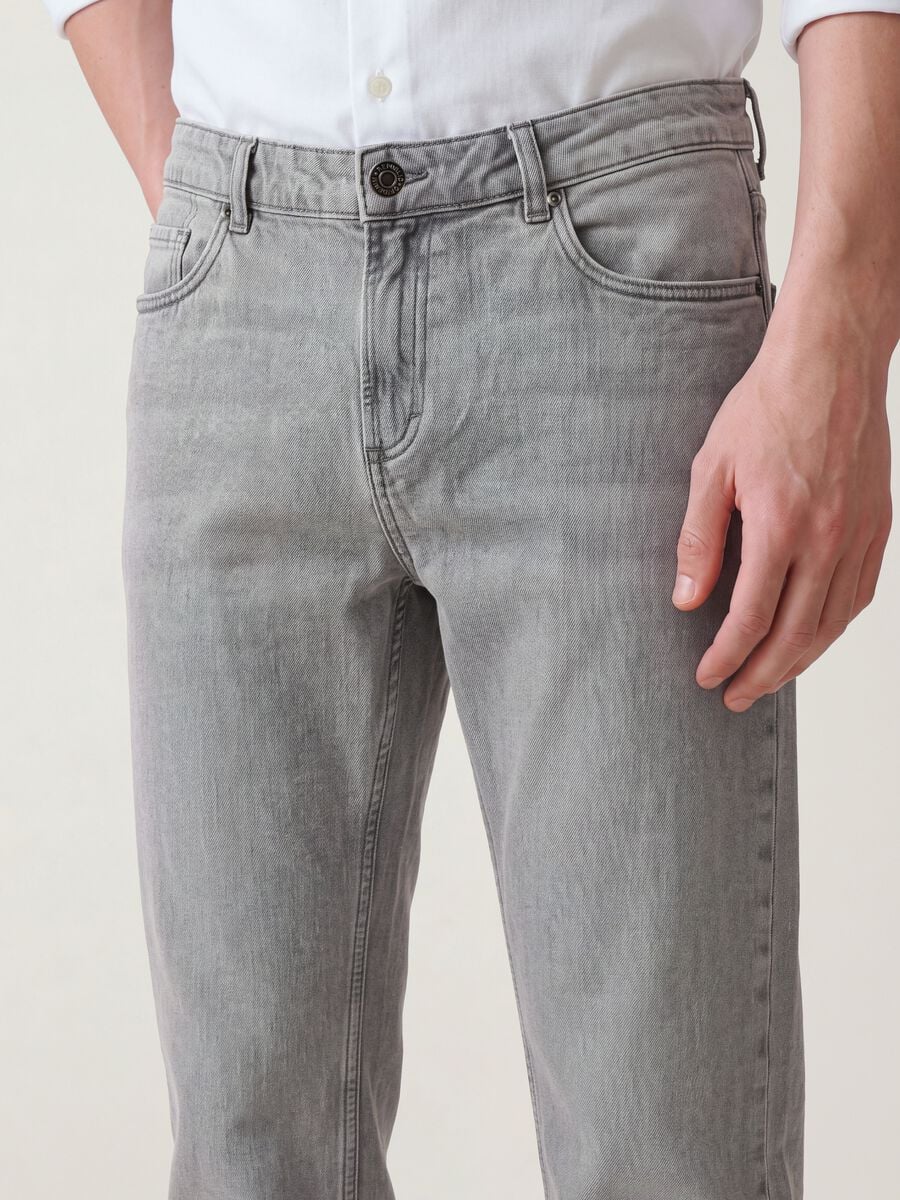 Grey denim jeans in cotton-viscose blend, regular fit_1