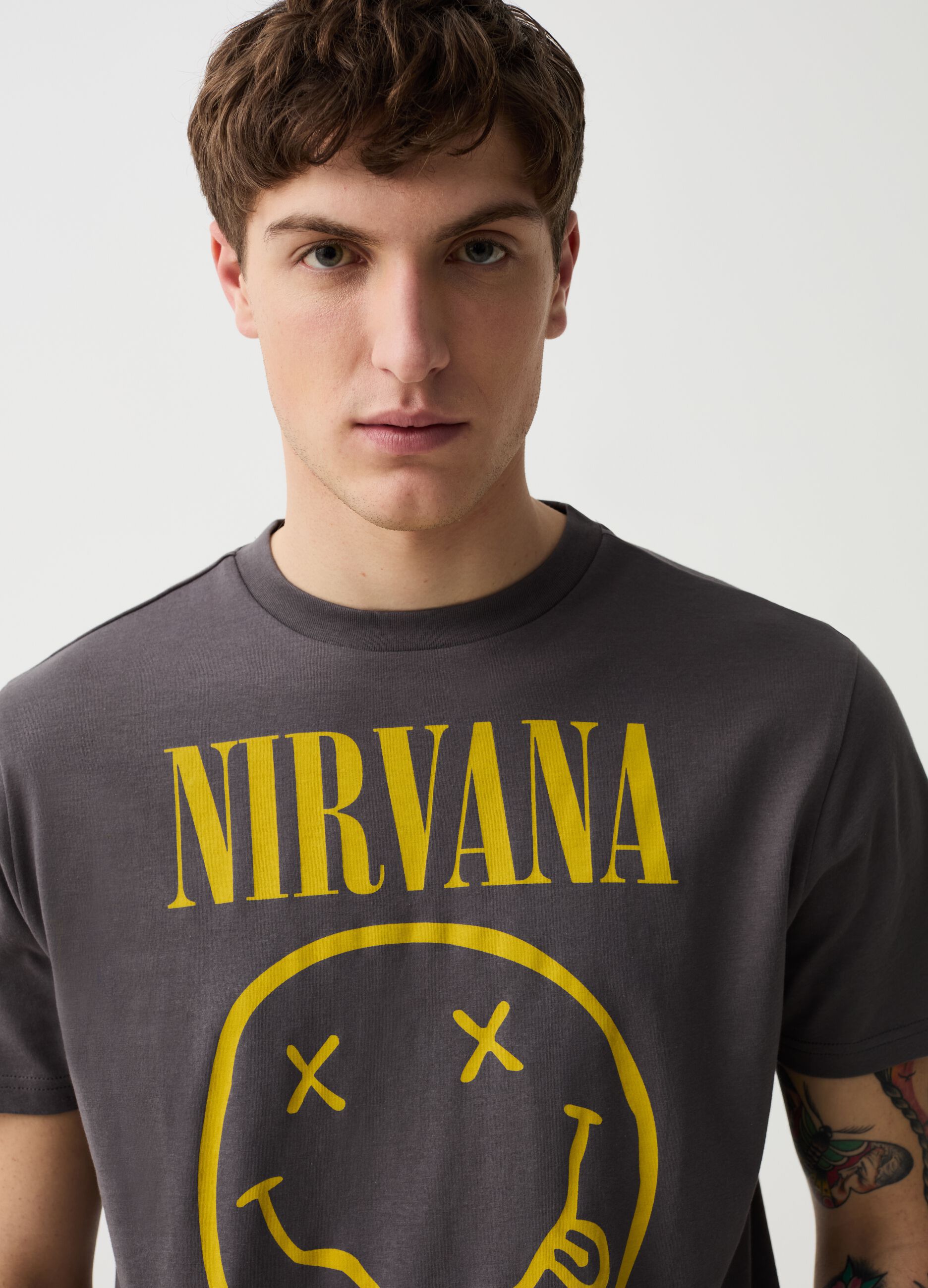 T-shirt con stampa logo Nirvana