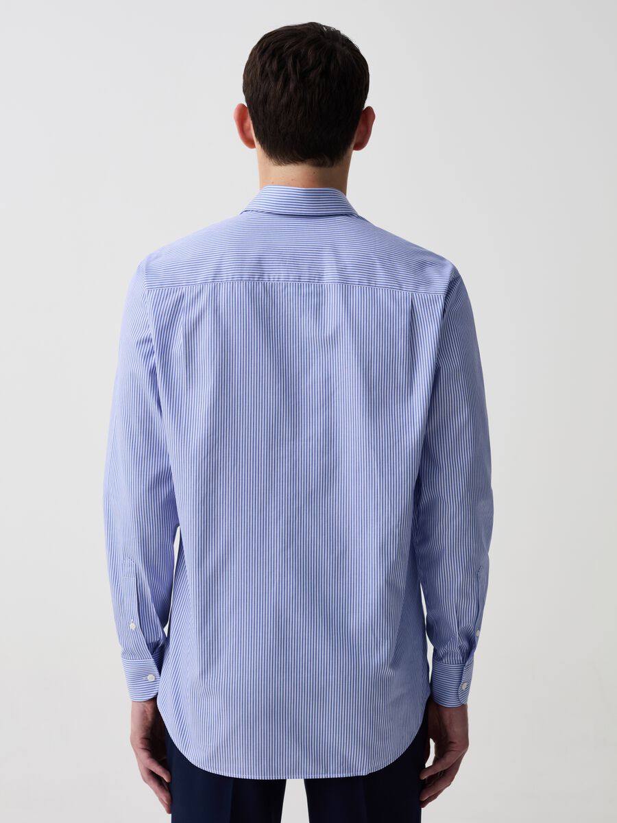 Regular-fit shirt in double-twist striped cotton_2