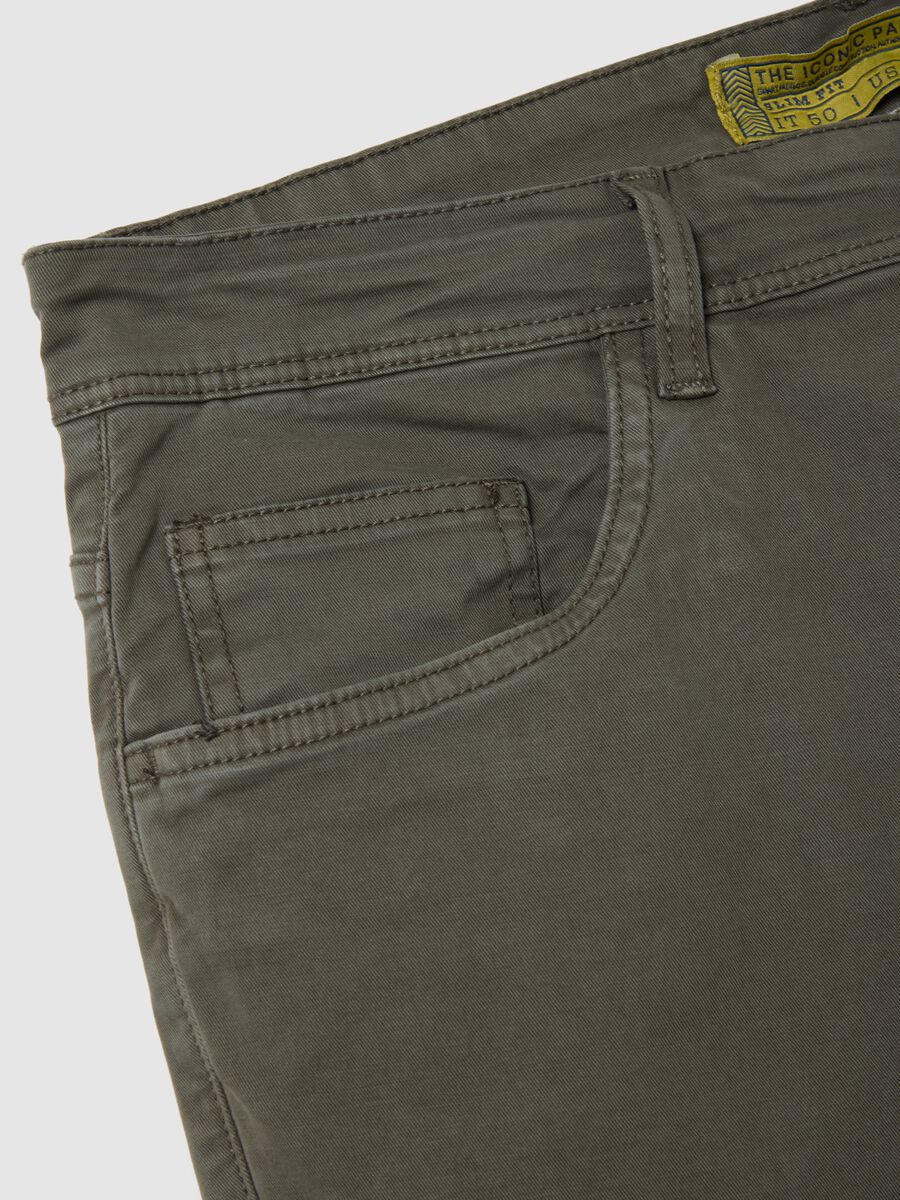Pantaloni in cotone verde slim fit_1
