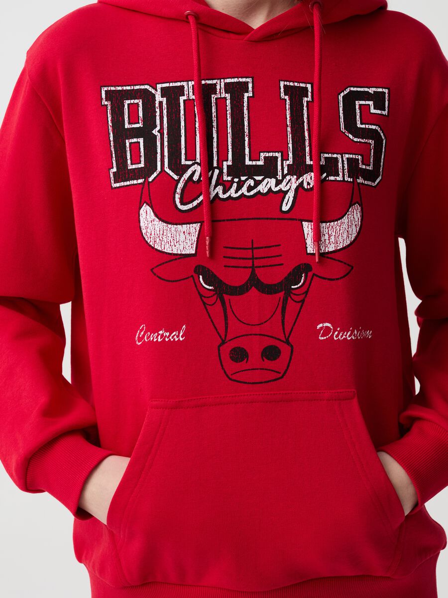 Sweatshirt with NBA Chicago Bulls print and hood_1