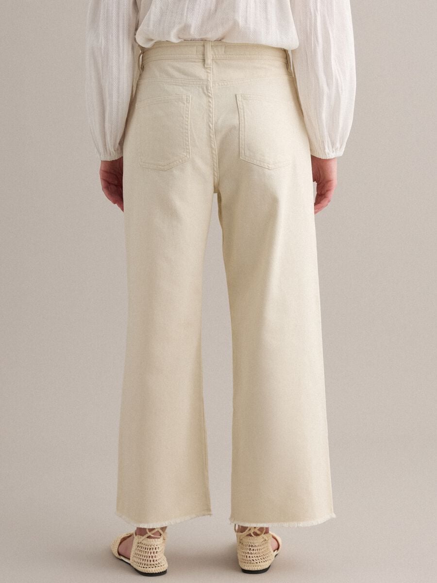 Pantaloni in puro cotone bianco straight fit con coulisse_2