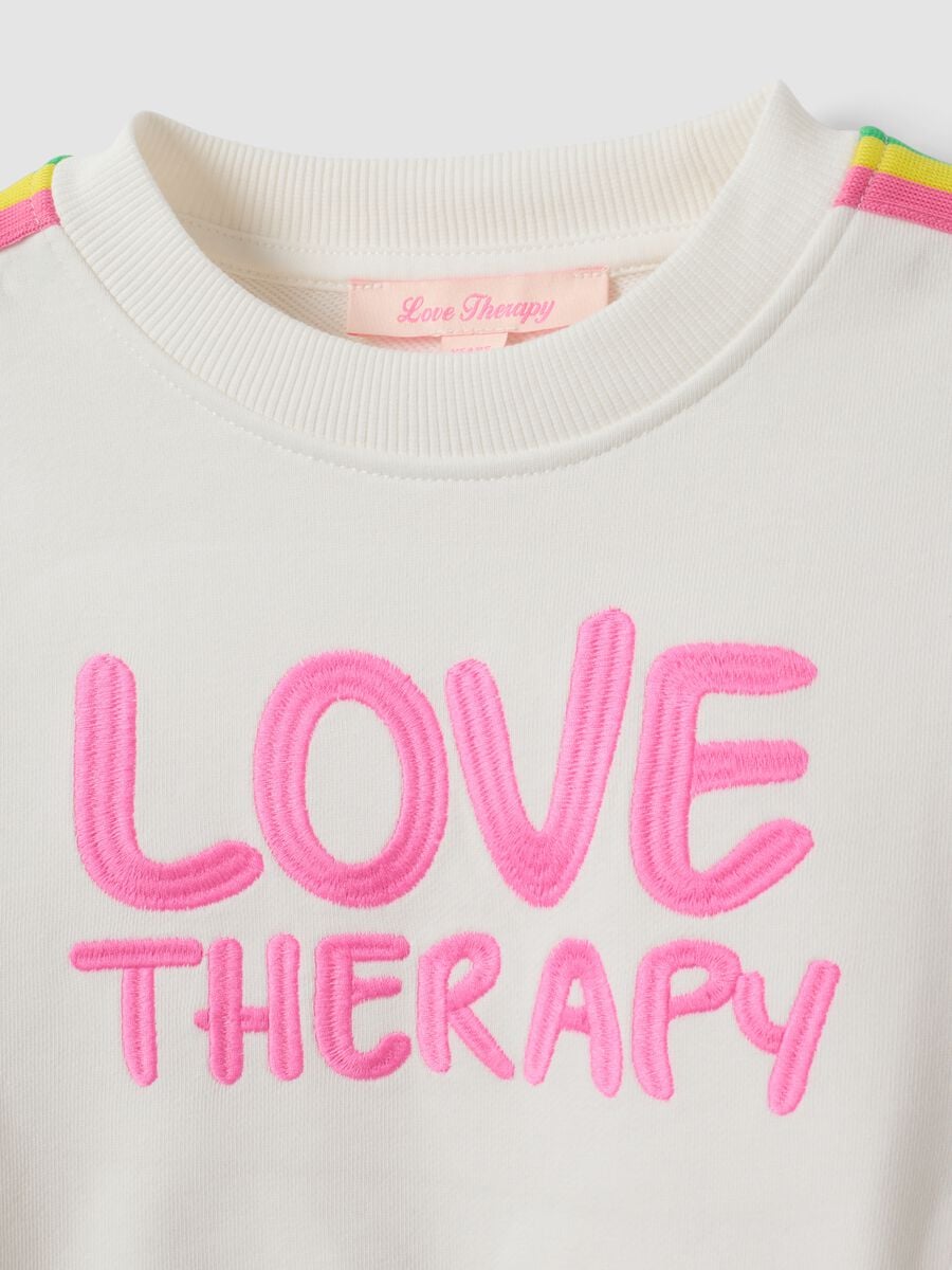 Felpa bianca in misto cotone con scritta Love Therapy per bambina_2