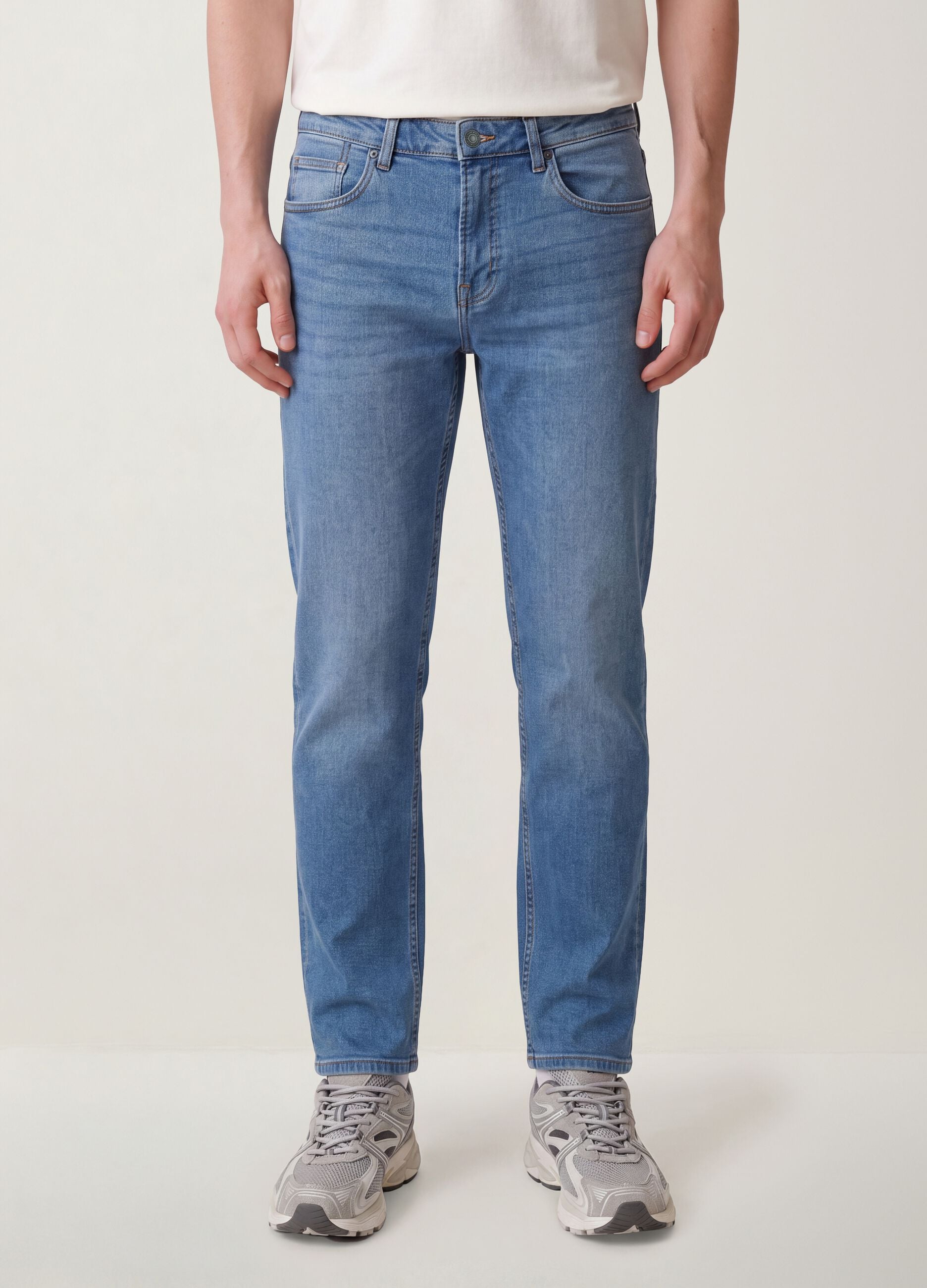 Light blue stretch cotton comfort-fit jeans