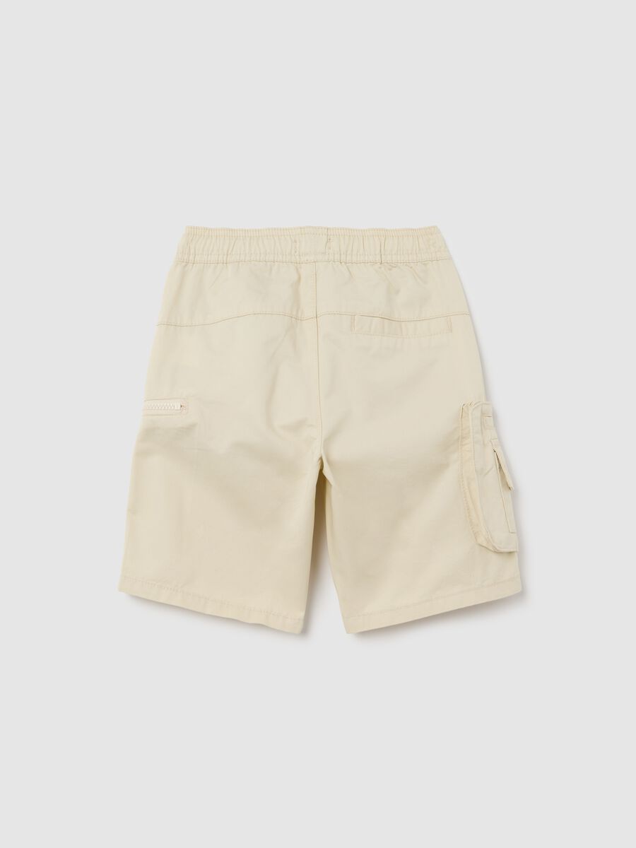 Cargo Bermuda shorts in cotton with drawstring_1