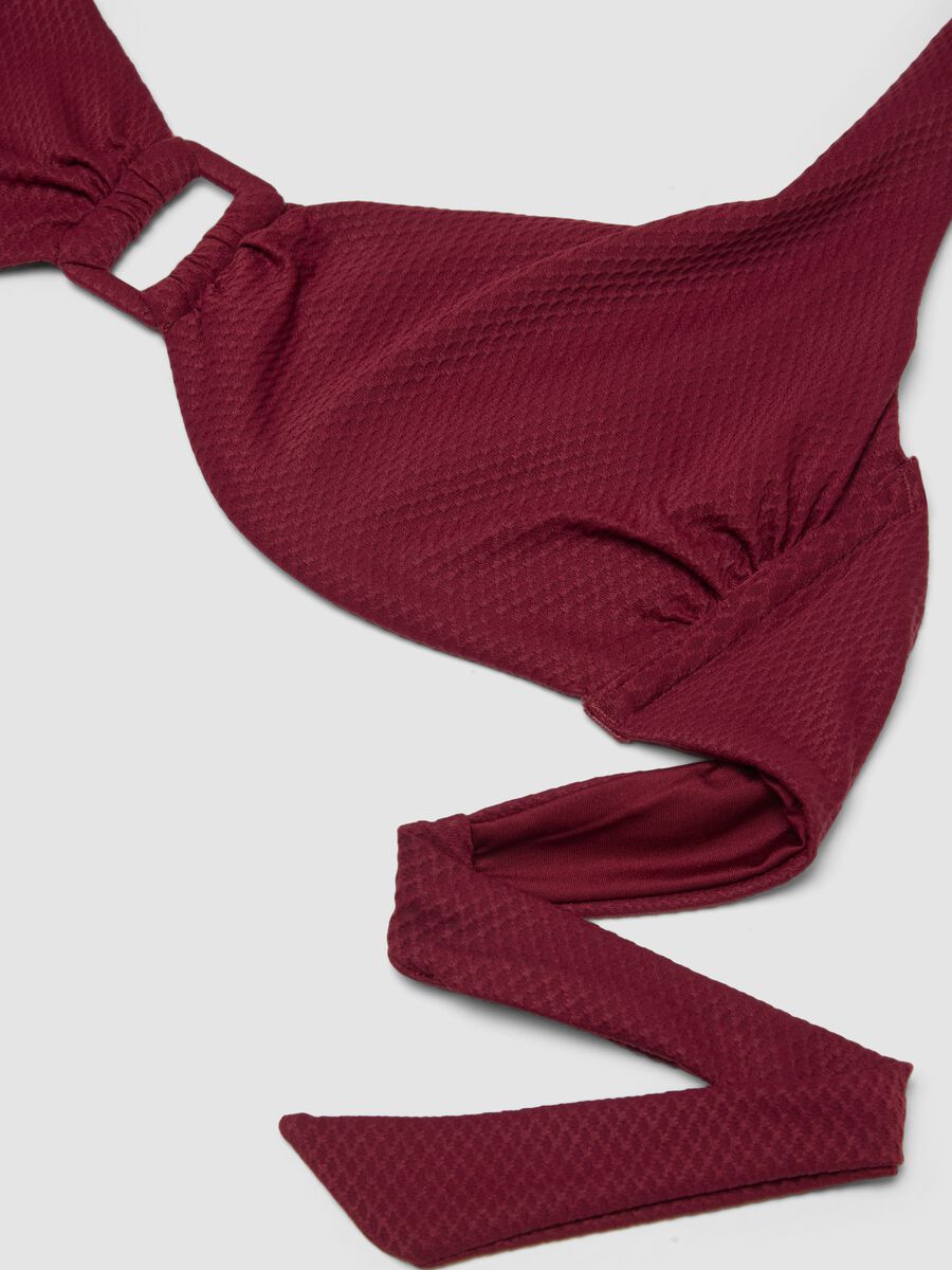 Top bikini a triangolo elasticizzato rosso con fibbia centrale_5