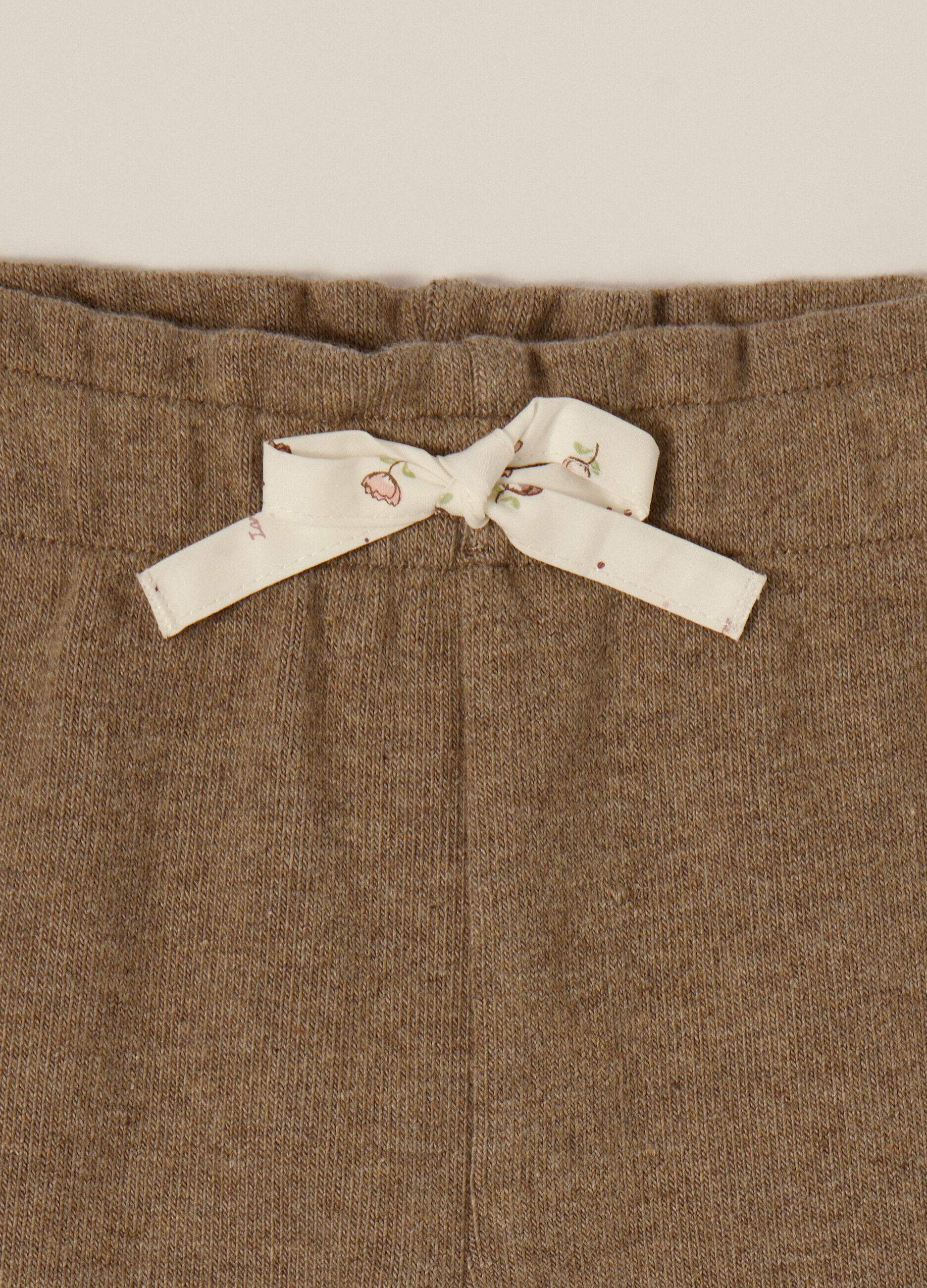 Brown newborn set with heart appliqués